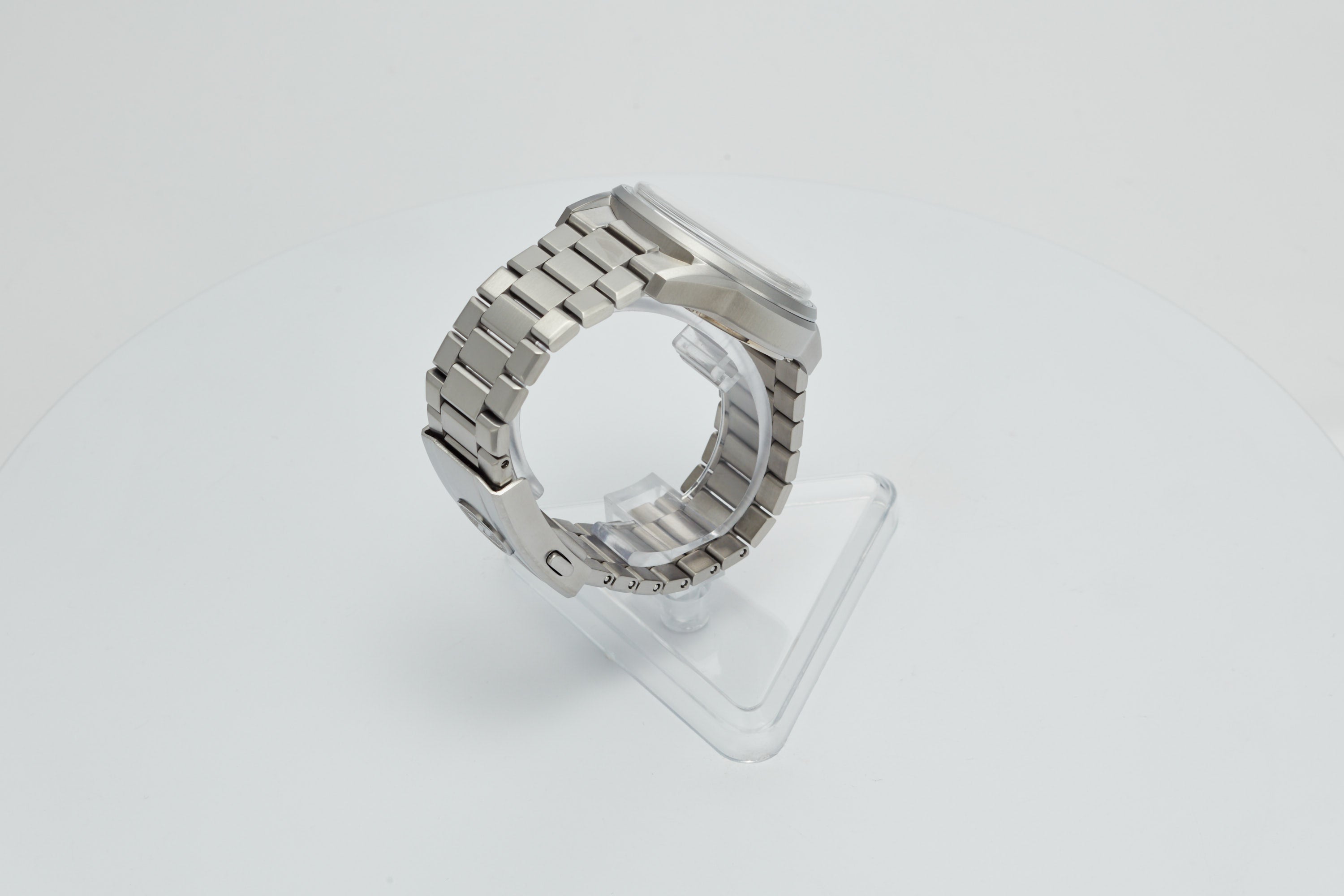Spearfish Dual Time Ti 'Meteorite'