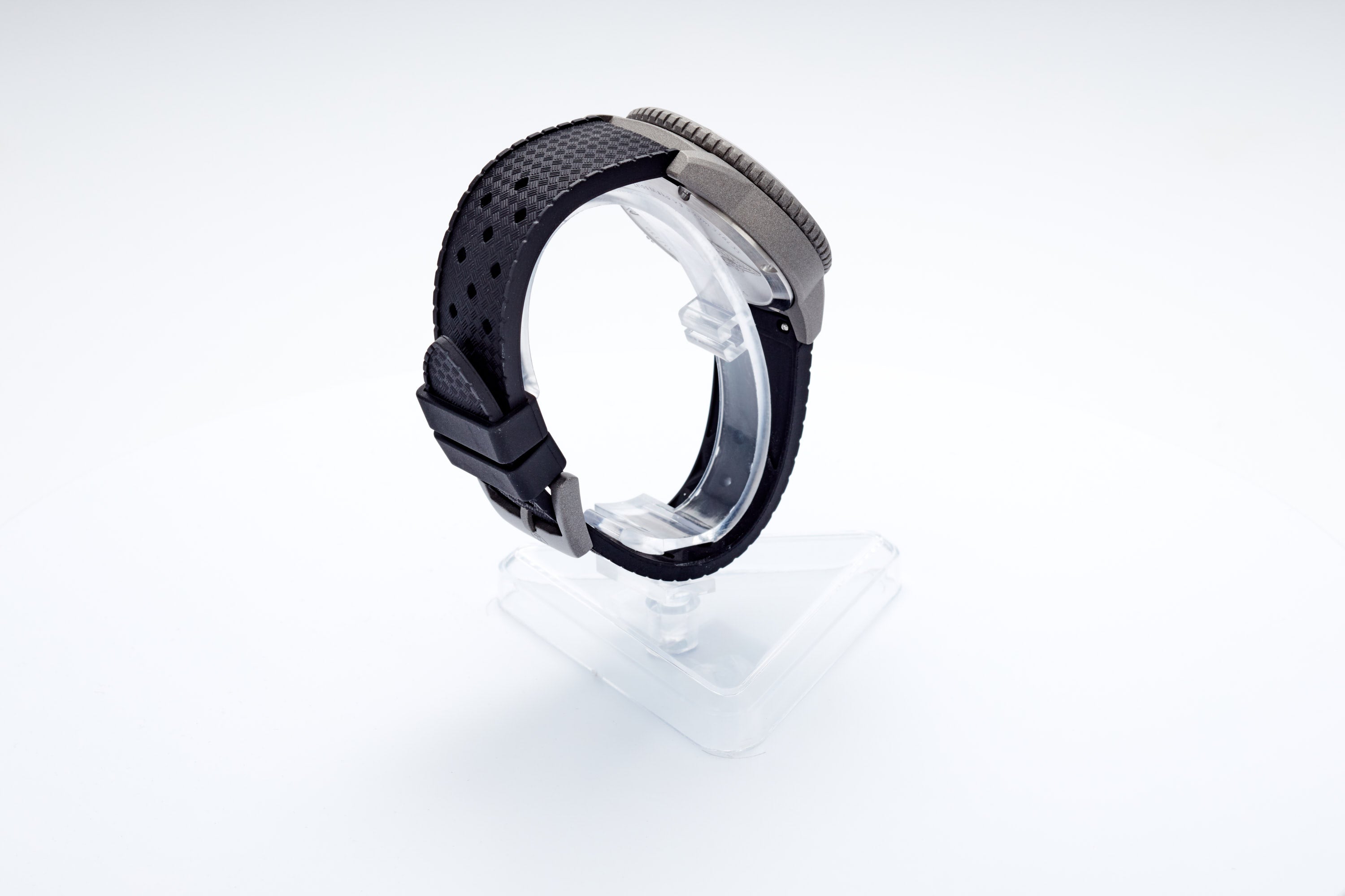 Mako 300m Diver 'Cerakote Carbon'