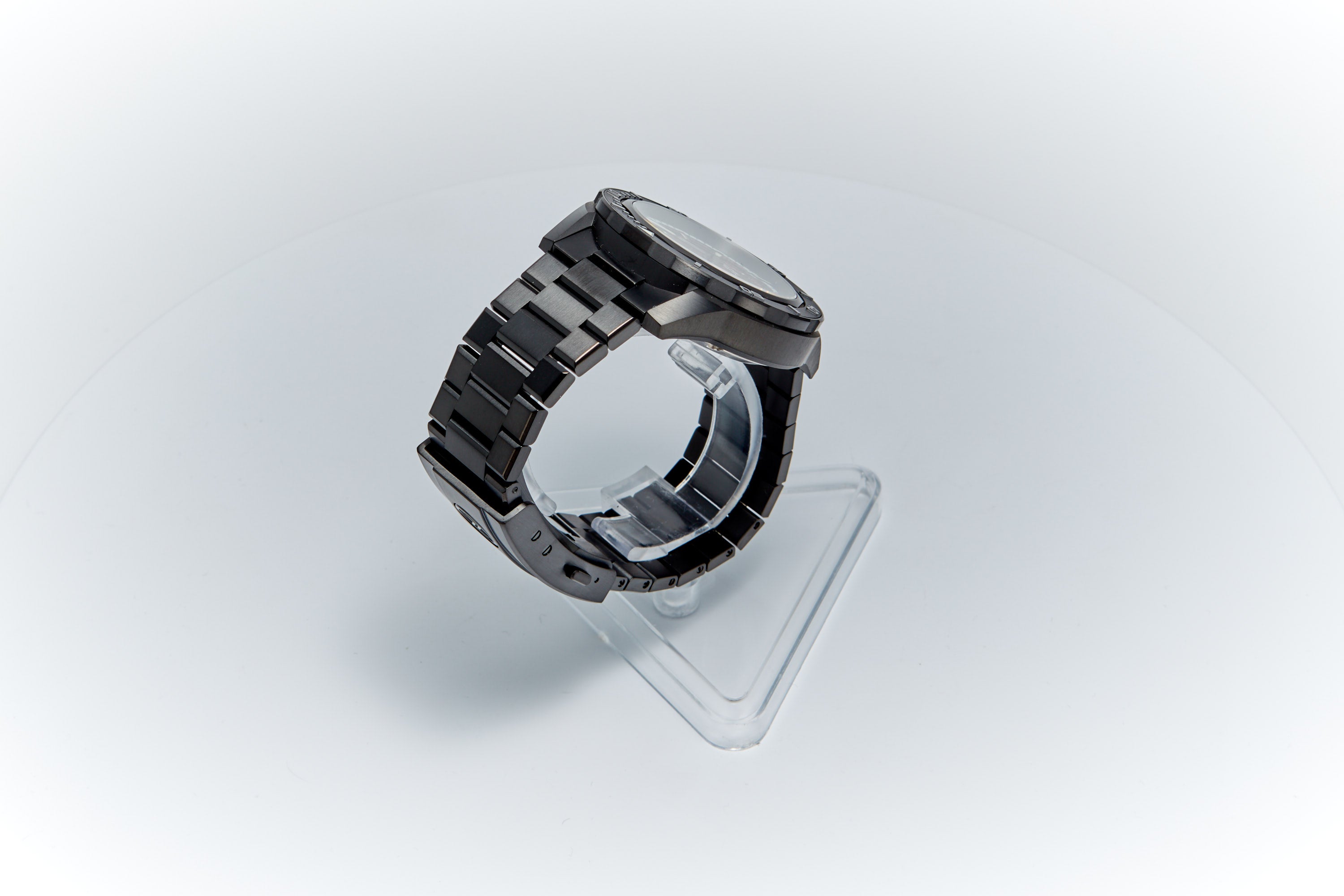 Swordfish 42mm Ti 'Blood Moon'