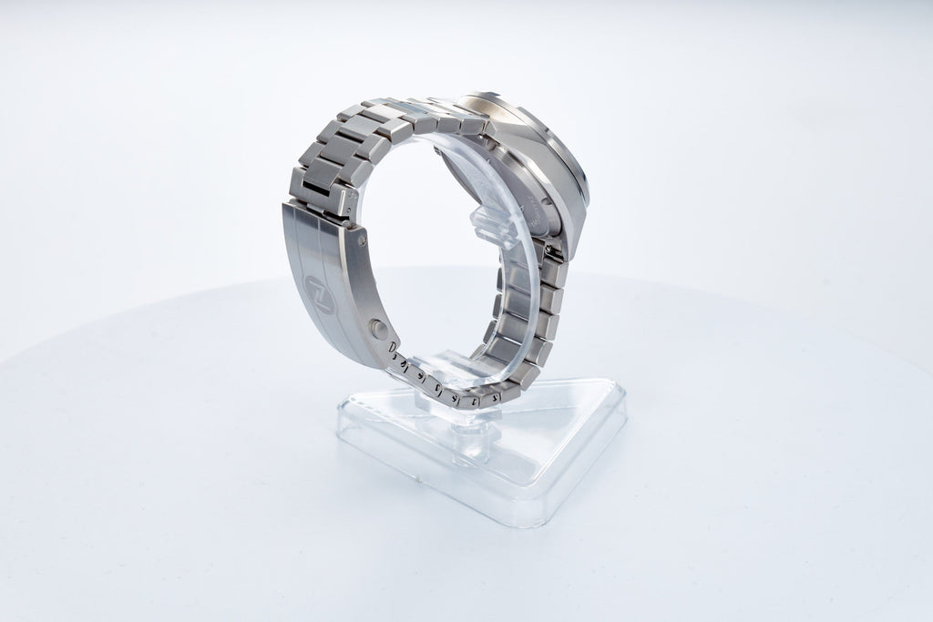 Swordfish Field 38mm SS 'Nebula'