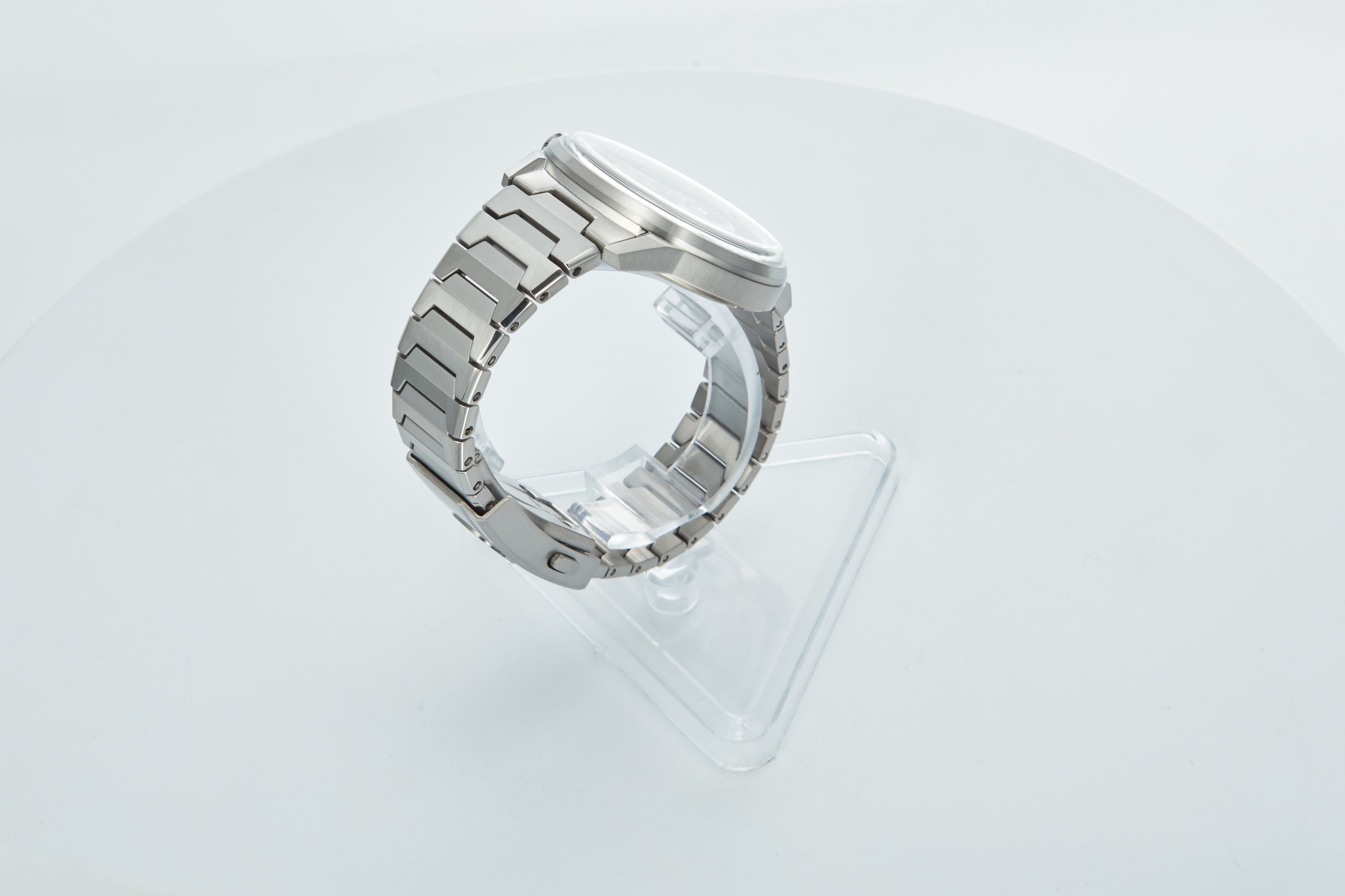 Skyraider 40 Skeleton Titanium