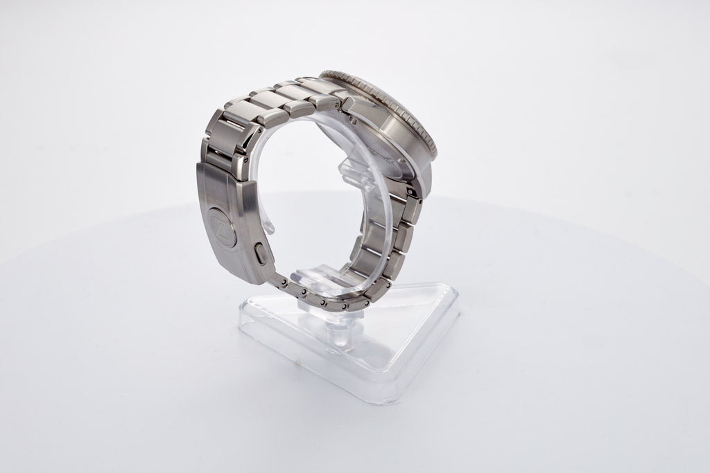 Mako 300m GMT 'Cracked Ice'