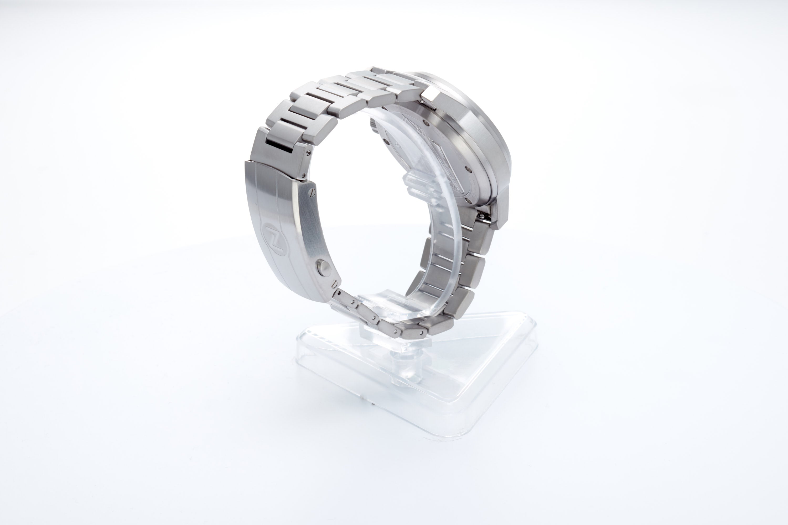 Aurora Field 42mm Ti 'Gold Carbon'