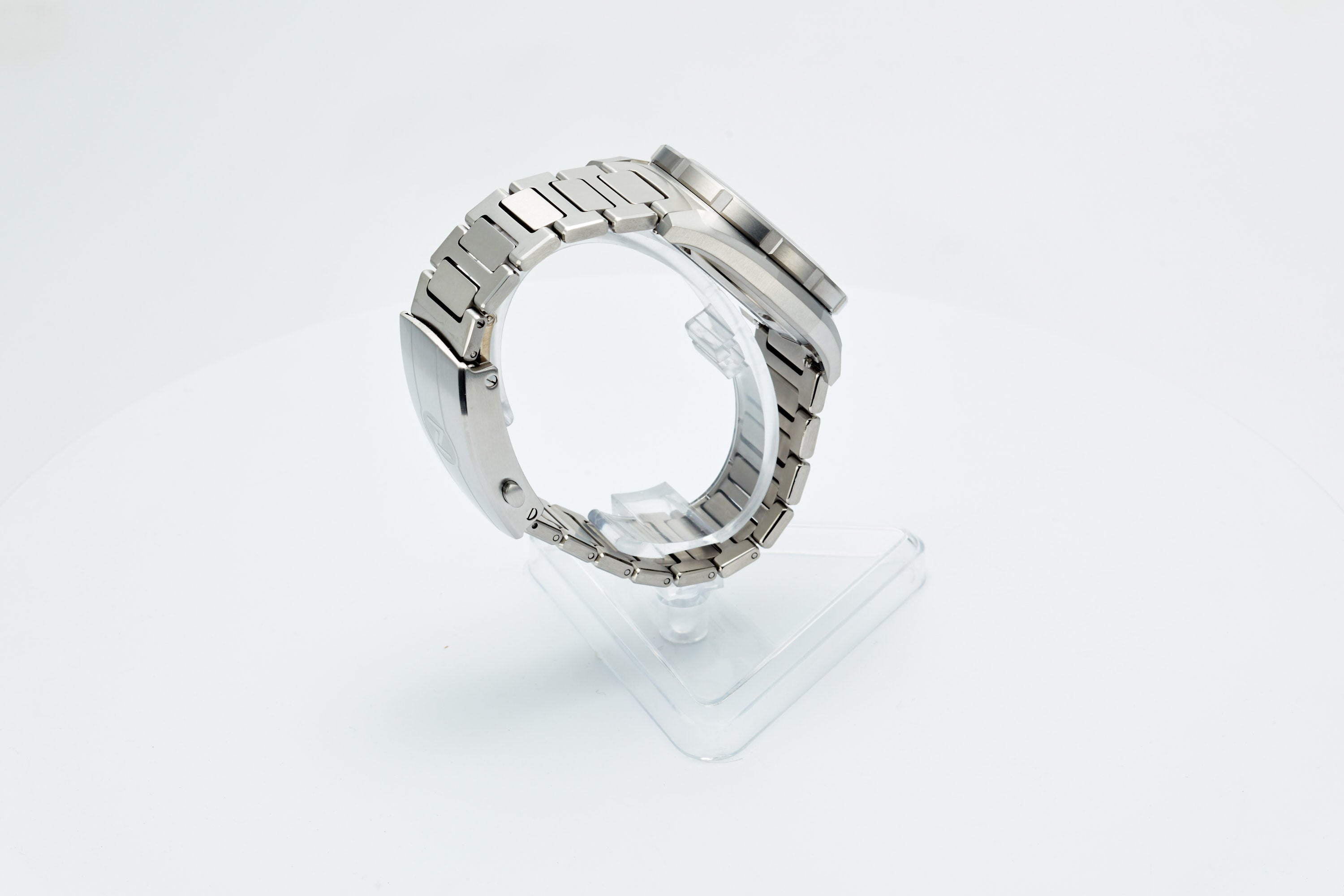 Thresher 41mm Chalk Grey