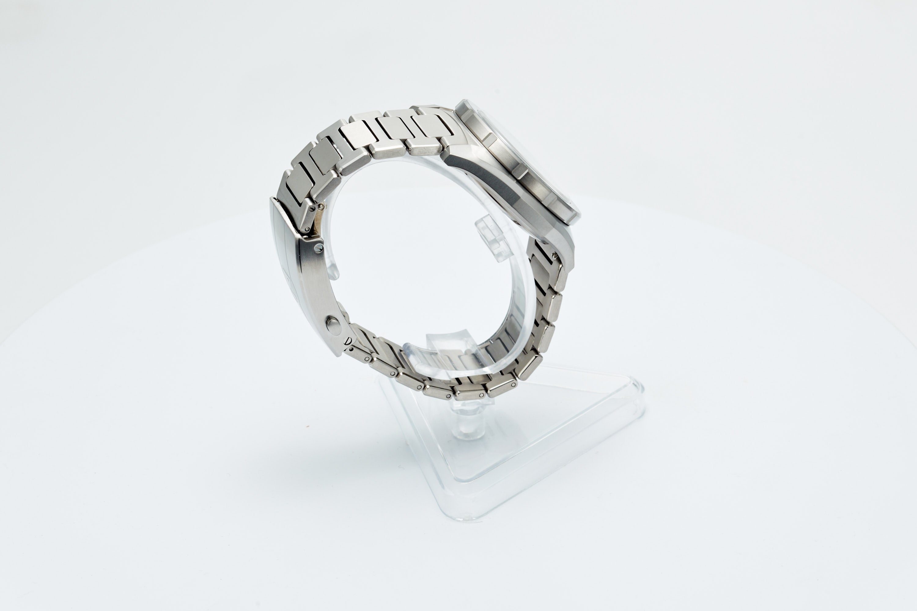 Thresher 41mm Chalk Grey