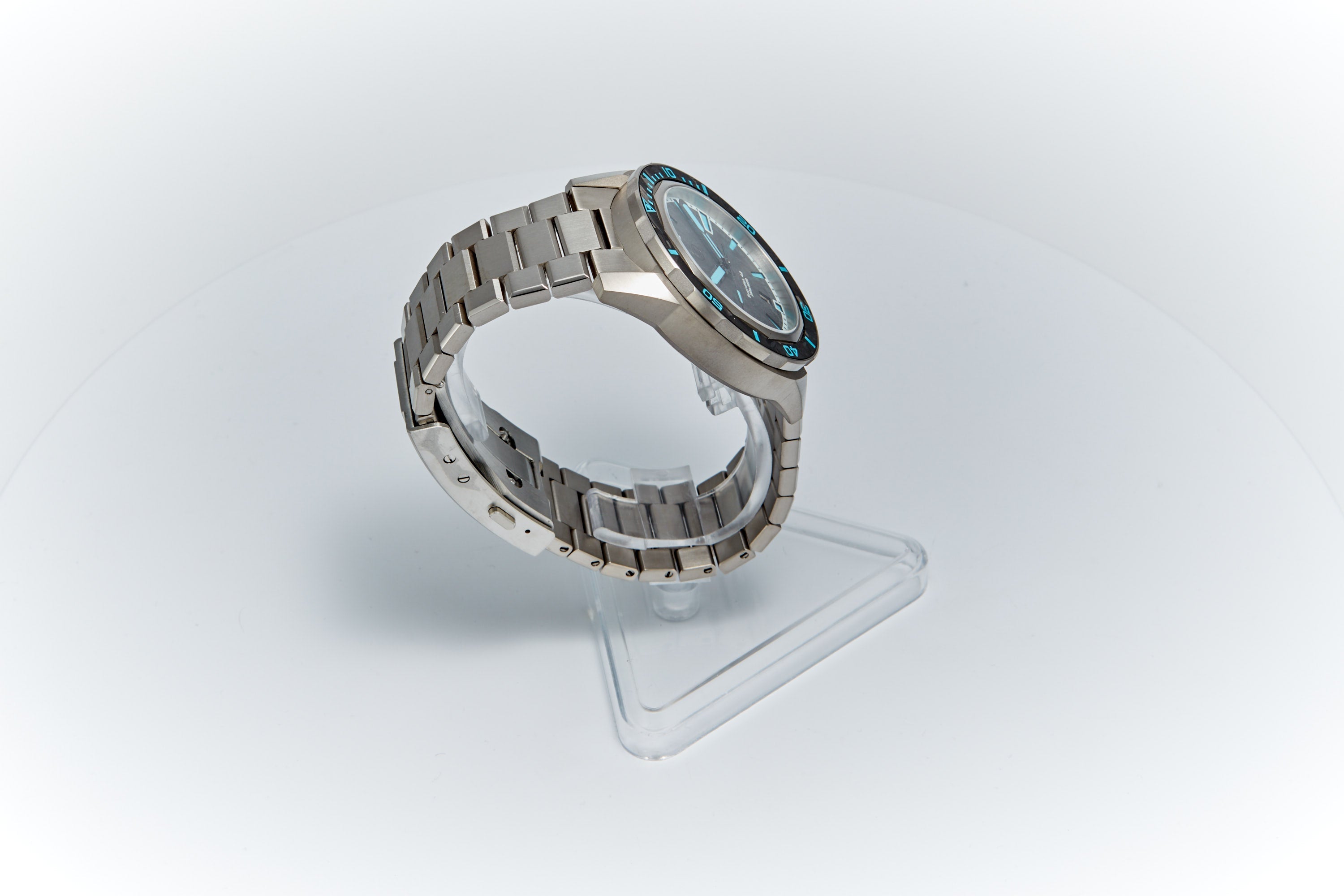 Swordfish 42mm Ti 'Carbon'