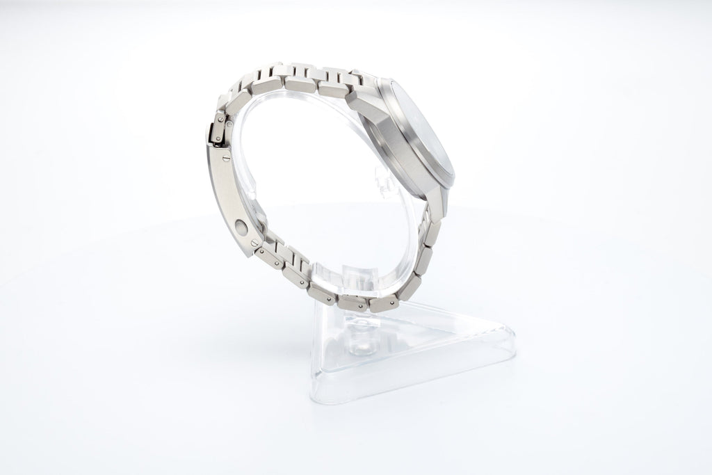 Aurora Field 38mm Ti 'Crystallised Ti' Limited Edition