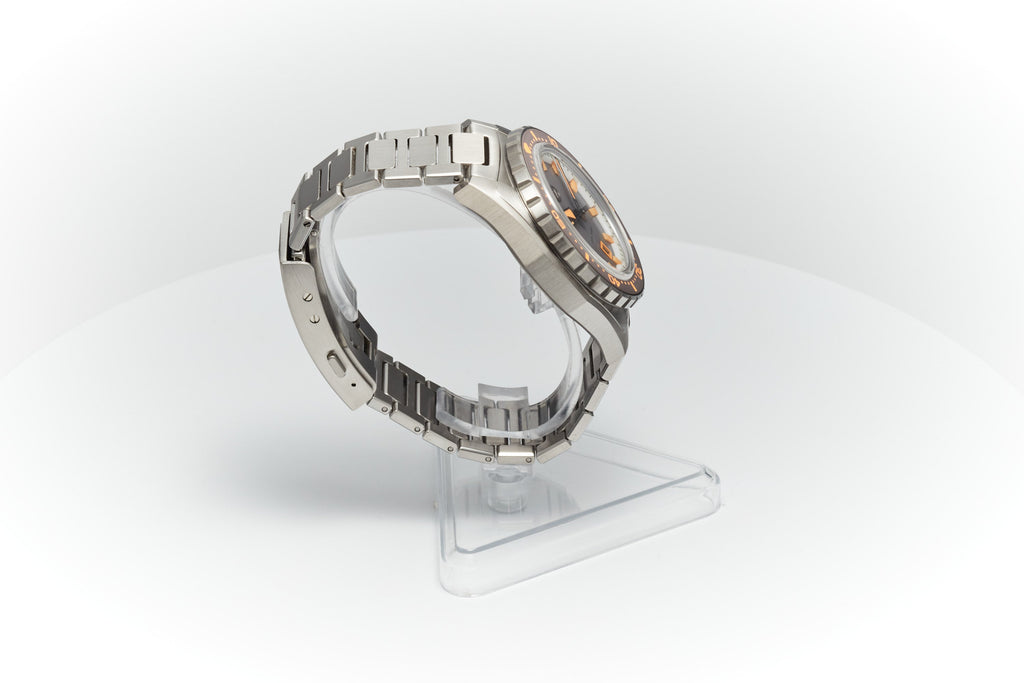 Thresher 44mm 'Ember'