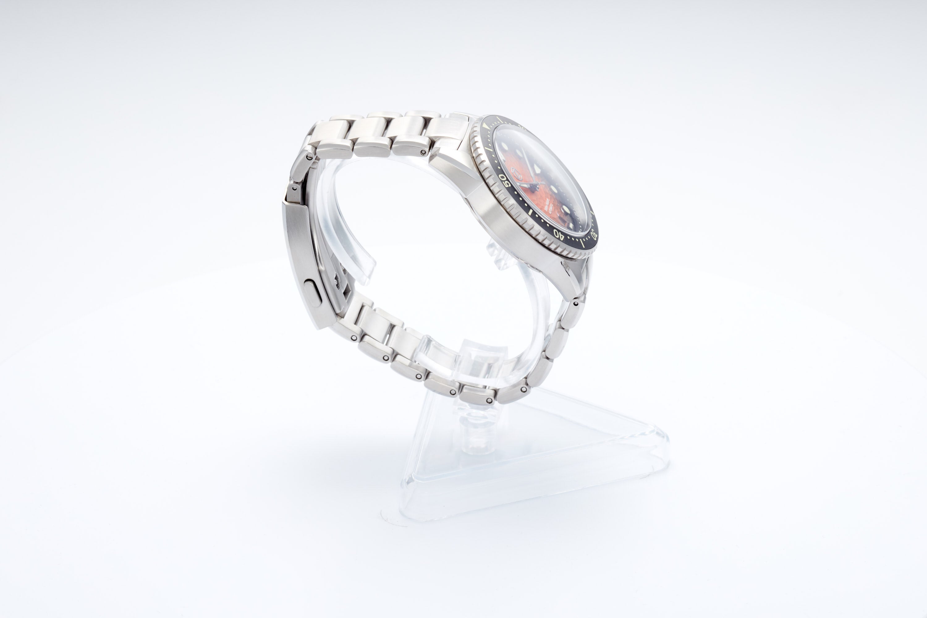 Mako 300m Diver 'Hammered Orange'