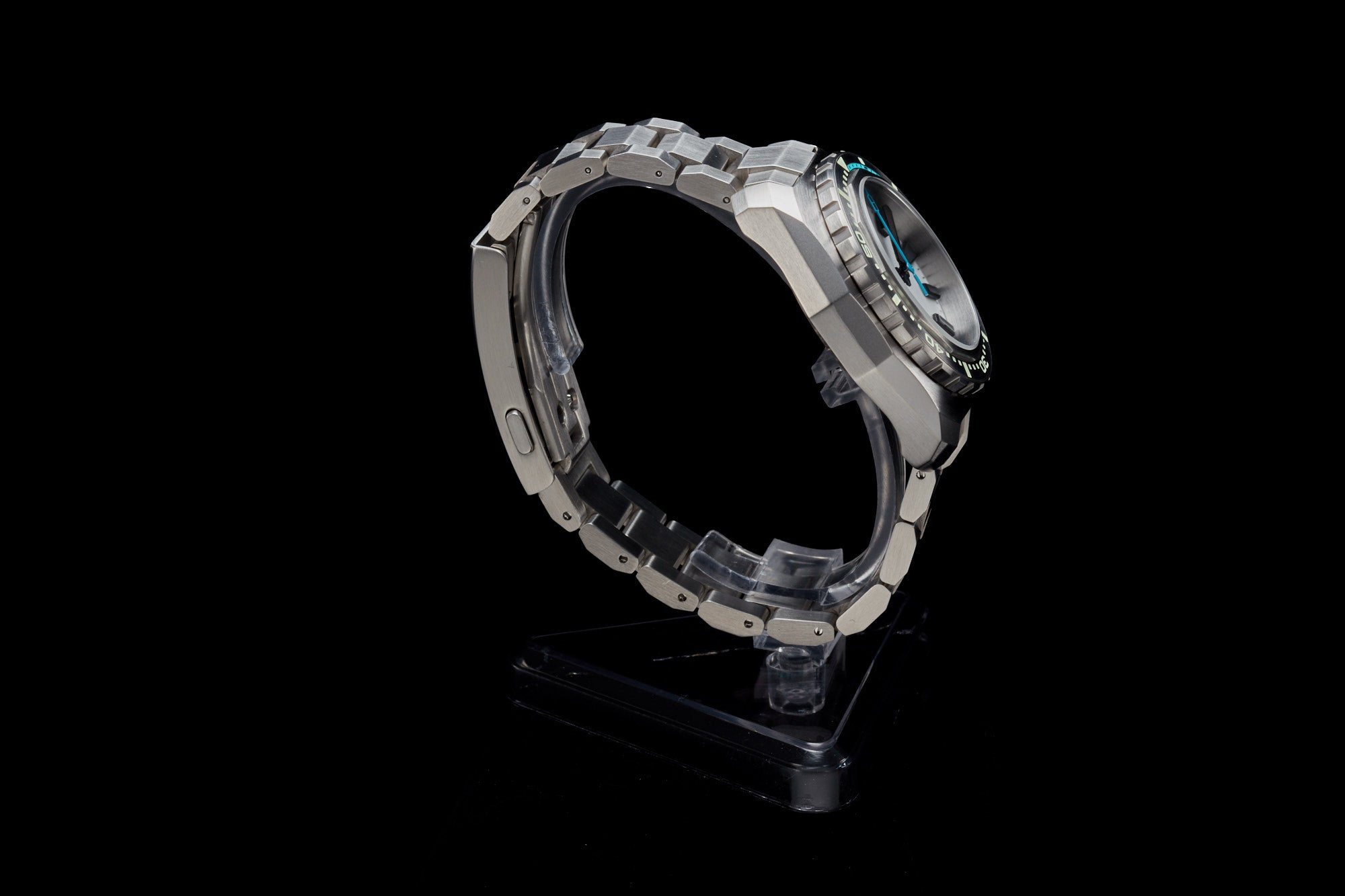 Hammerhead V3 300m Steel Frost
