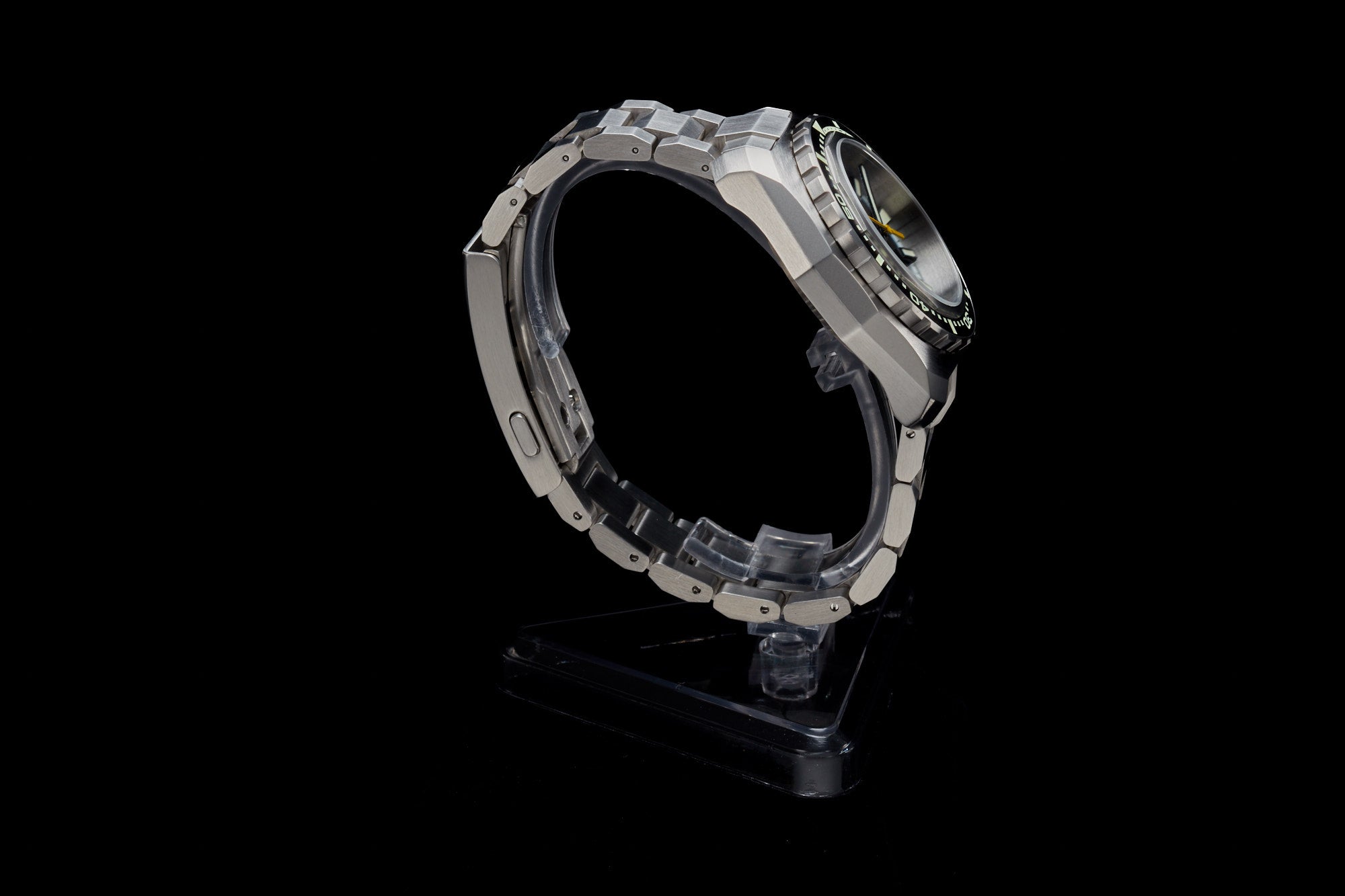 Hammerhead V3 300m Steel Vintage Black