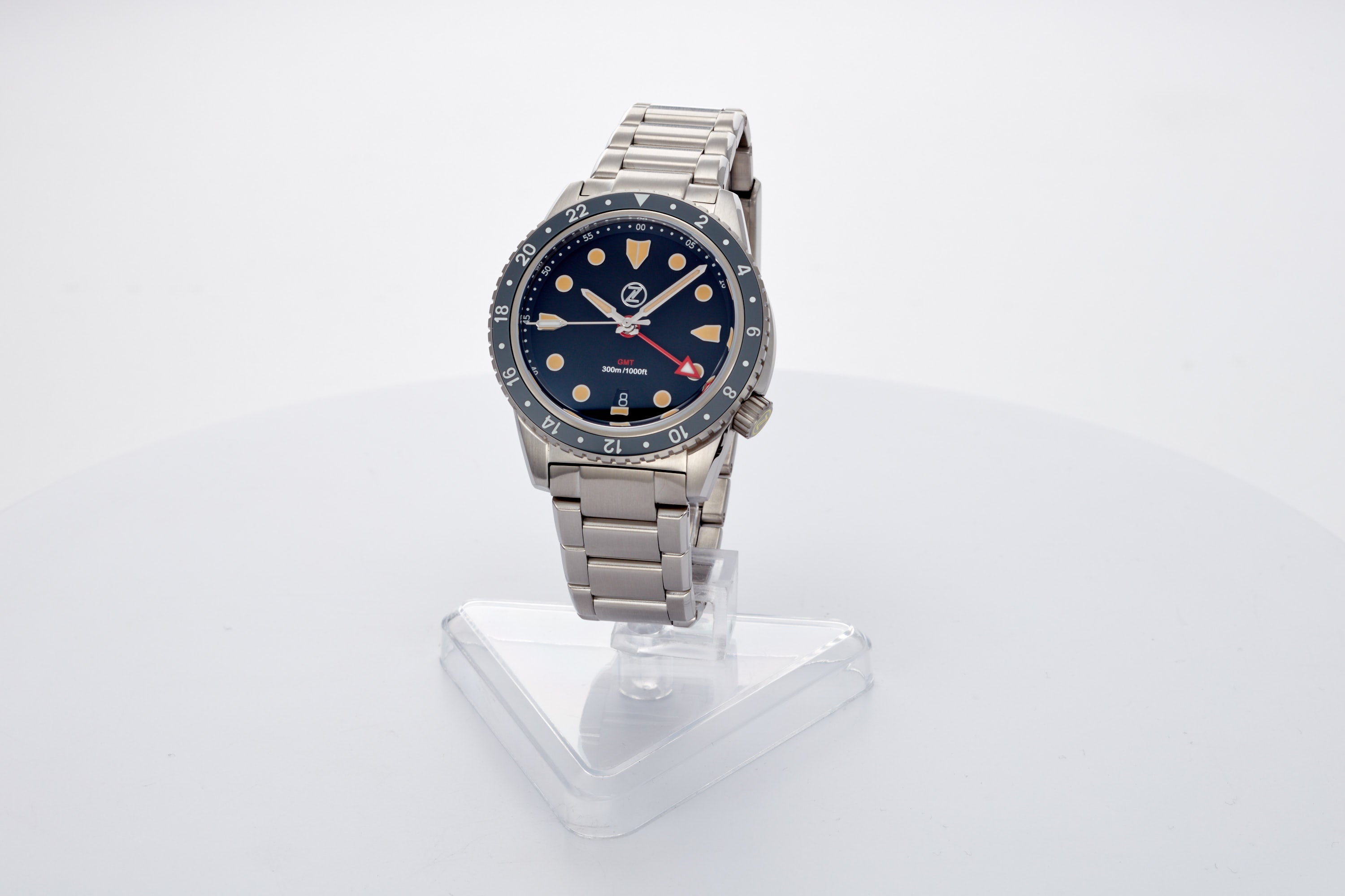 Mako 300m GMT 'Vintage Black'