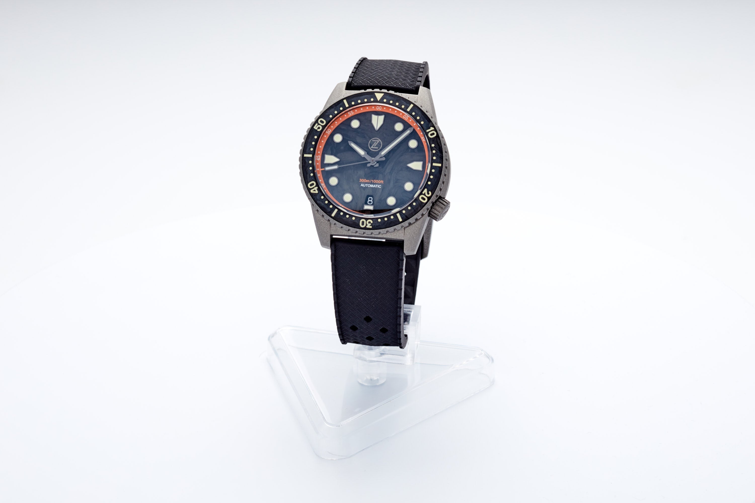 Mako 300m Diver 'Cerakote Carbon'