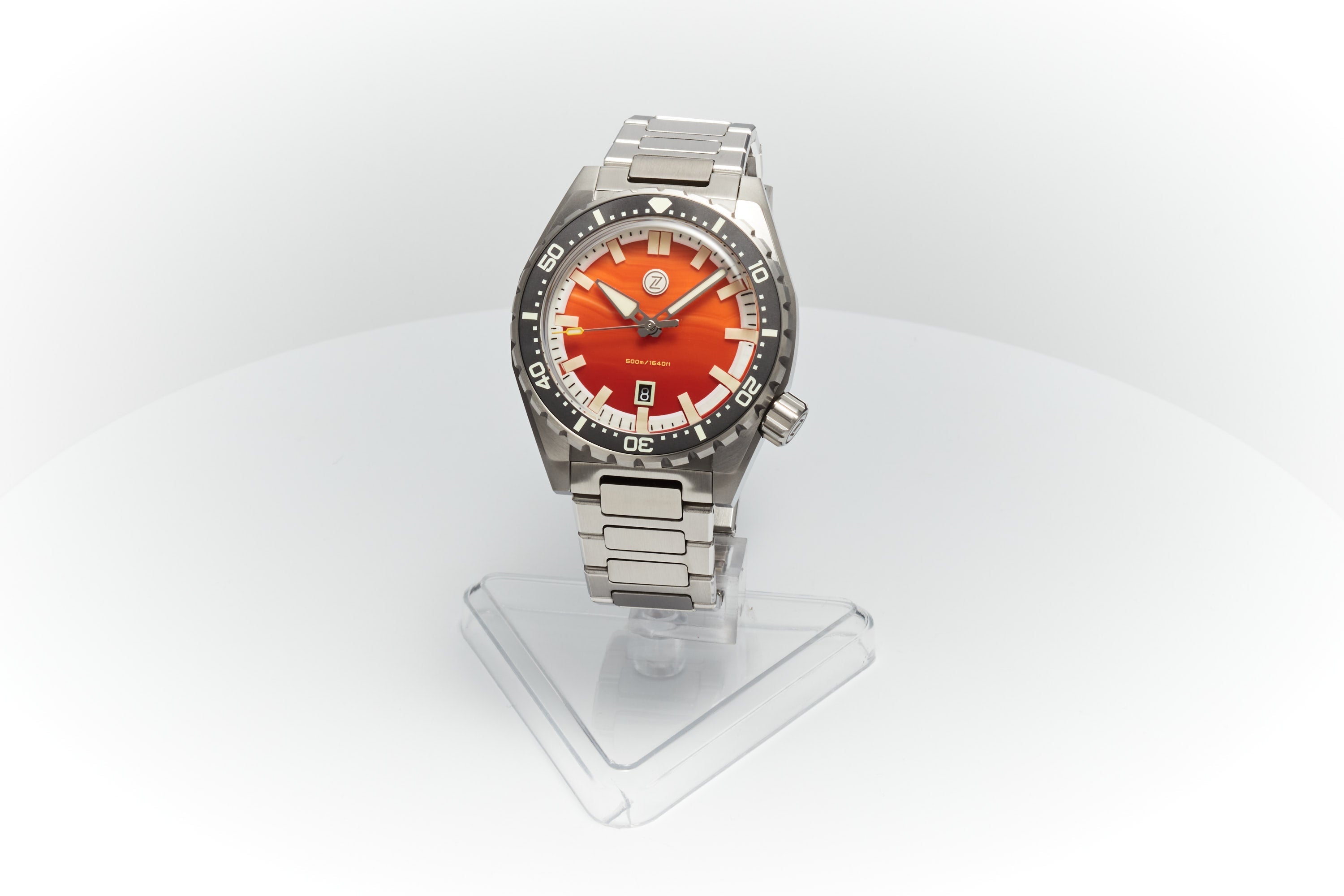 Thresher 44mm 'Agate'