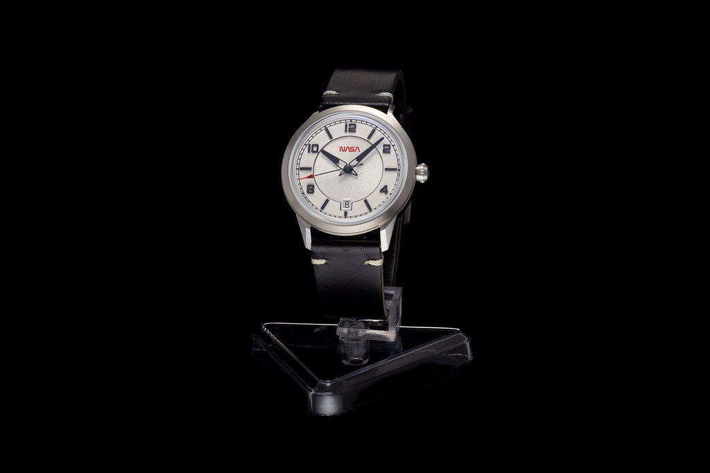 Comet 39mm 'NASA' Edition