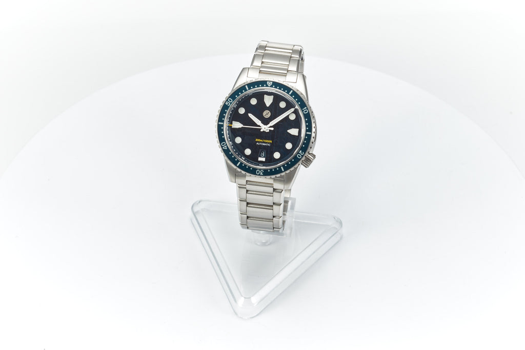 Mako 300m Diver 'Falcon's Eye'
