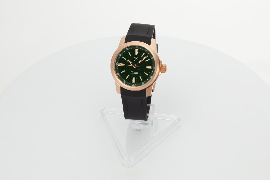 Aurora Field 38mm Br 'Green Aventurine'