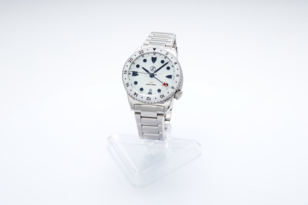 Mako 300m GMT 'Frost'