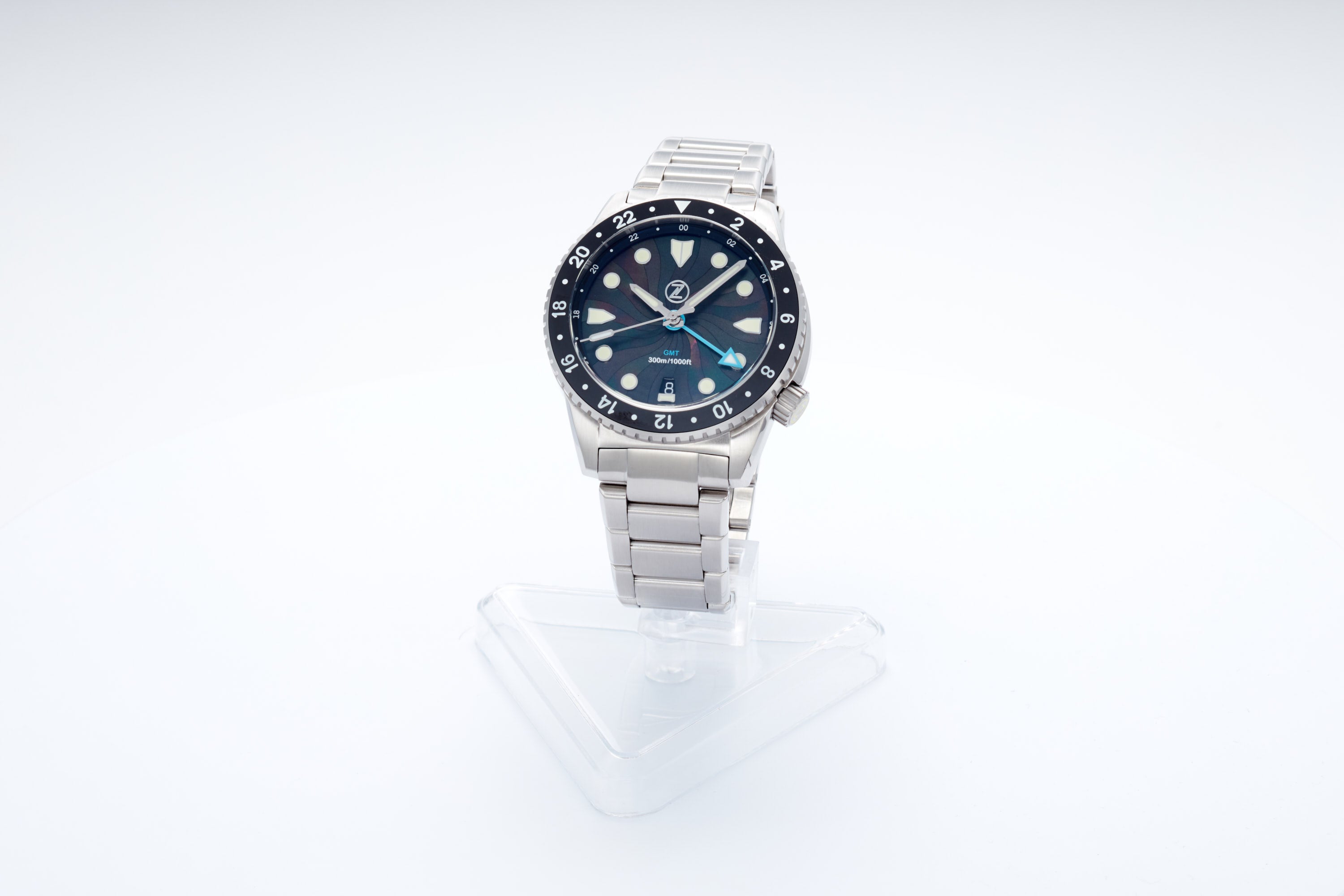 Mako 300m GMT 'Mosaic MOP'