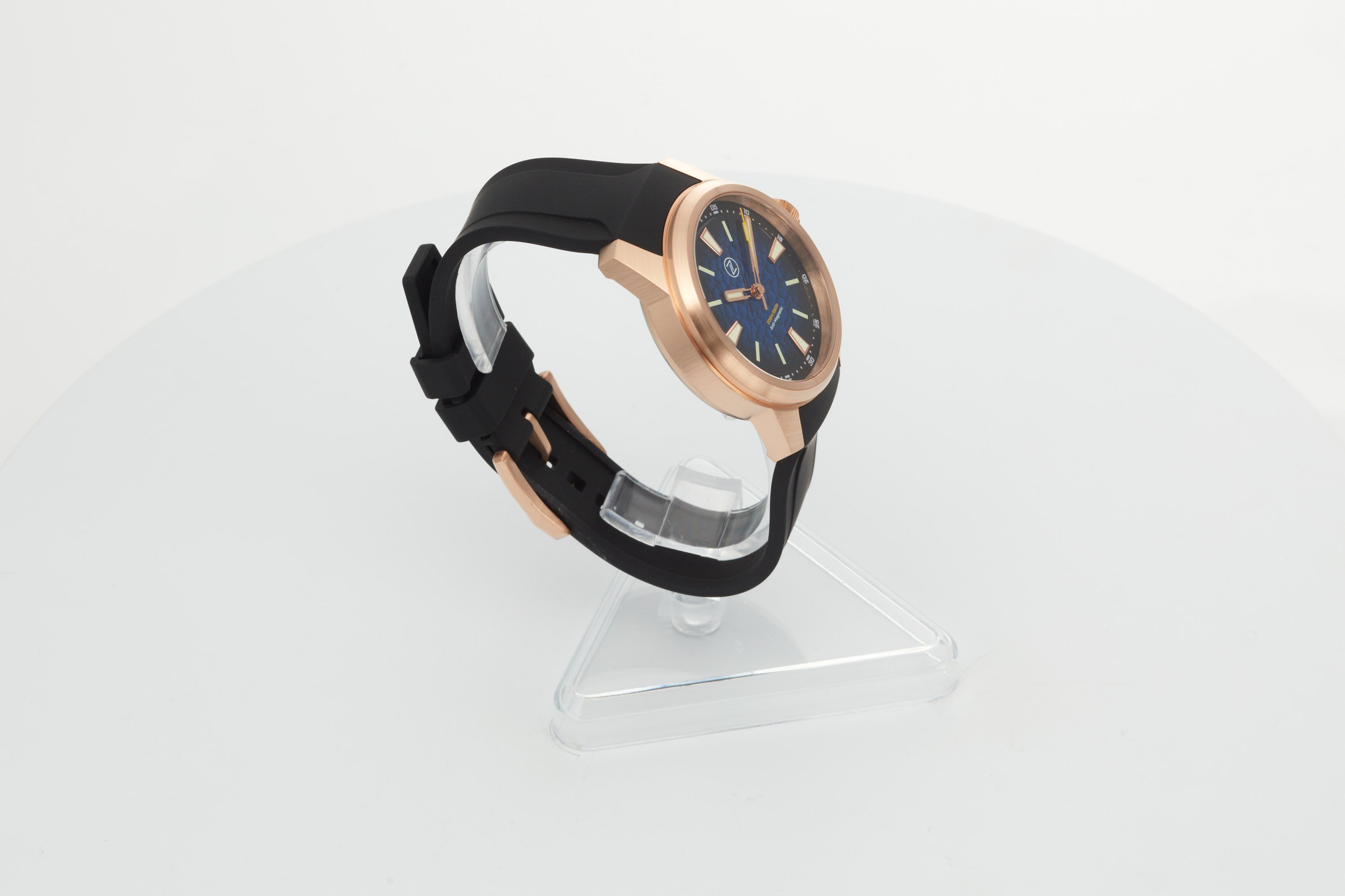 Aurora Field 38mm Br 'Hammered Blue'