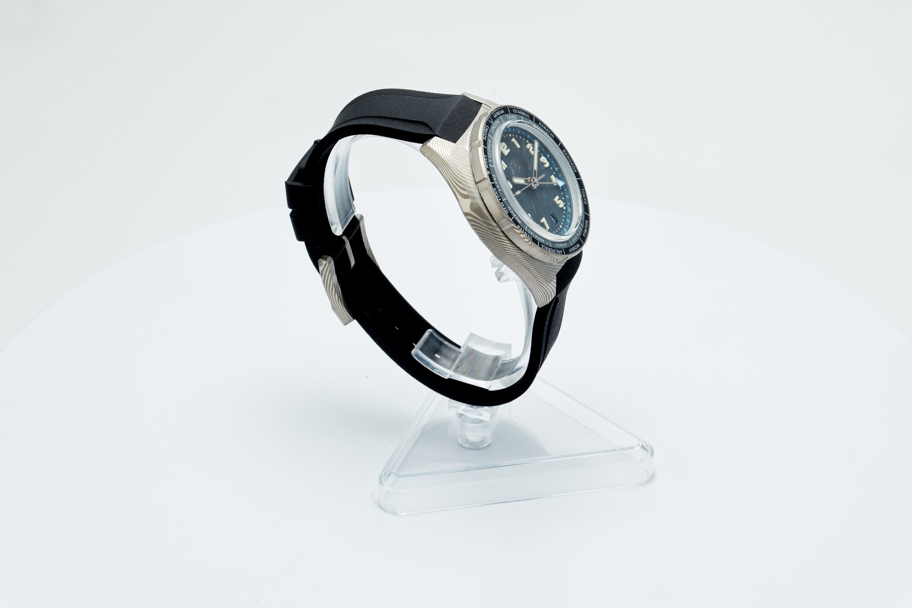 Thresher 41mm Damascus Limited Edition