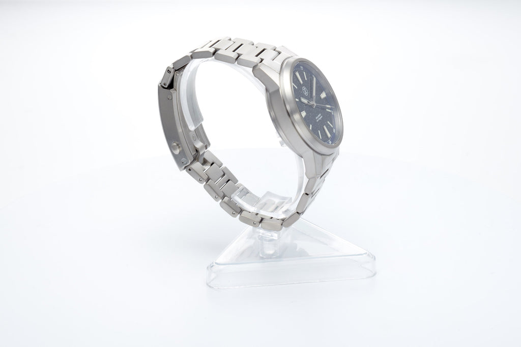 Aurora Field 42mm Ti 'Aventurine'