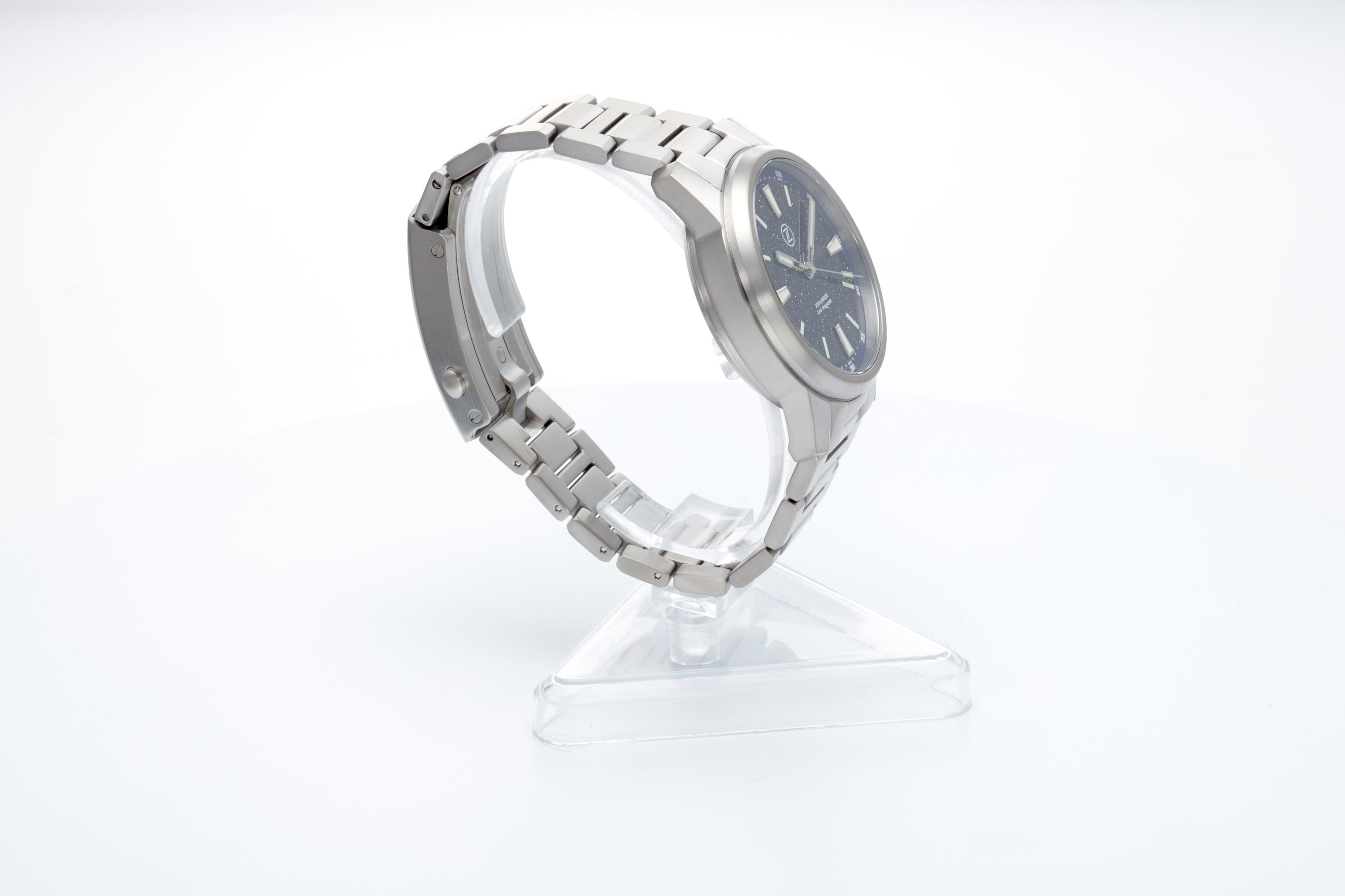 Aurora Field 42mm Ti 'Aventurine'