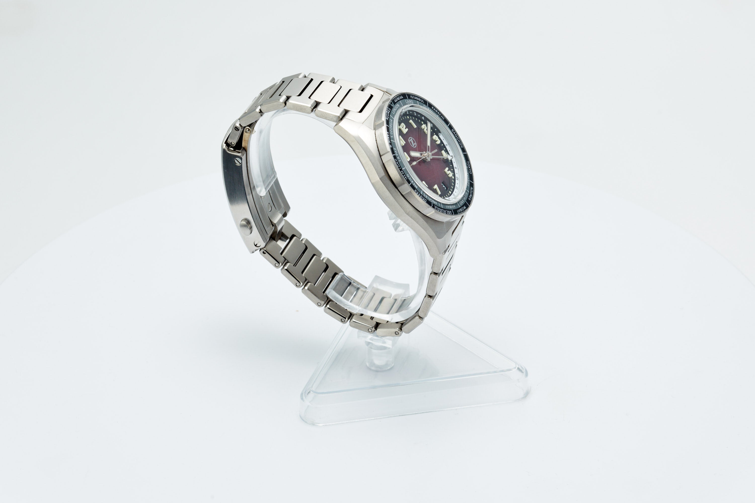 Thresher 41mm Burgundy