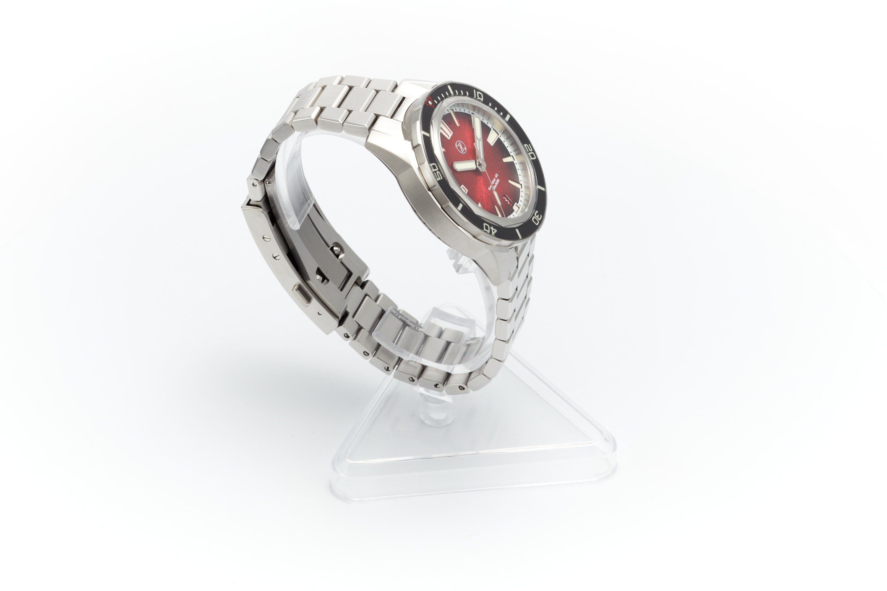 Swordfish 40mm SS 'Crimson Red'