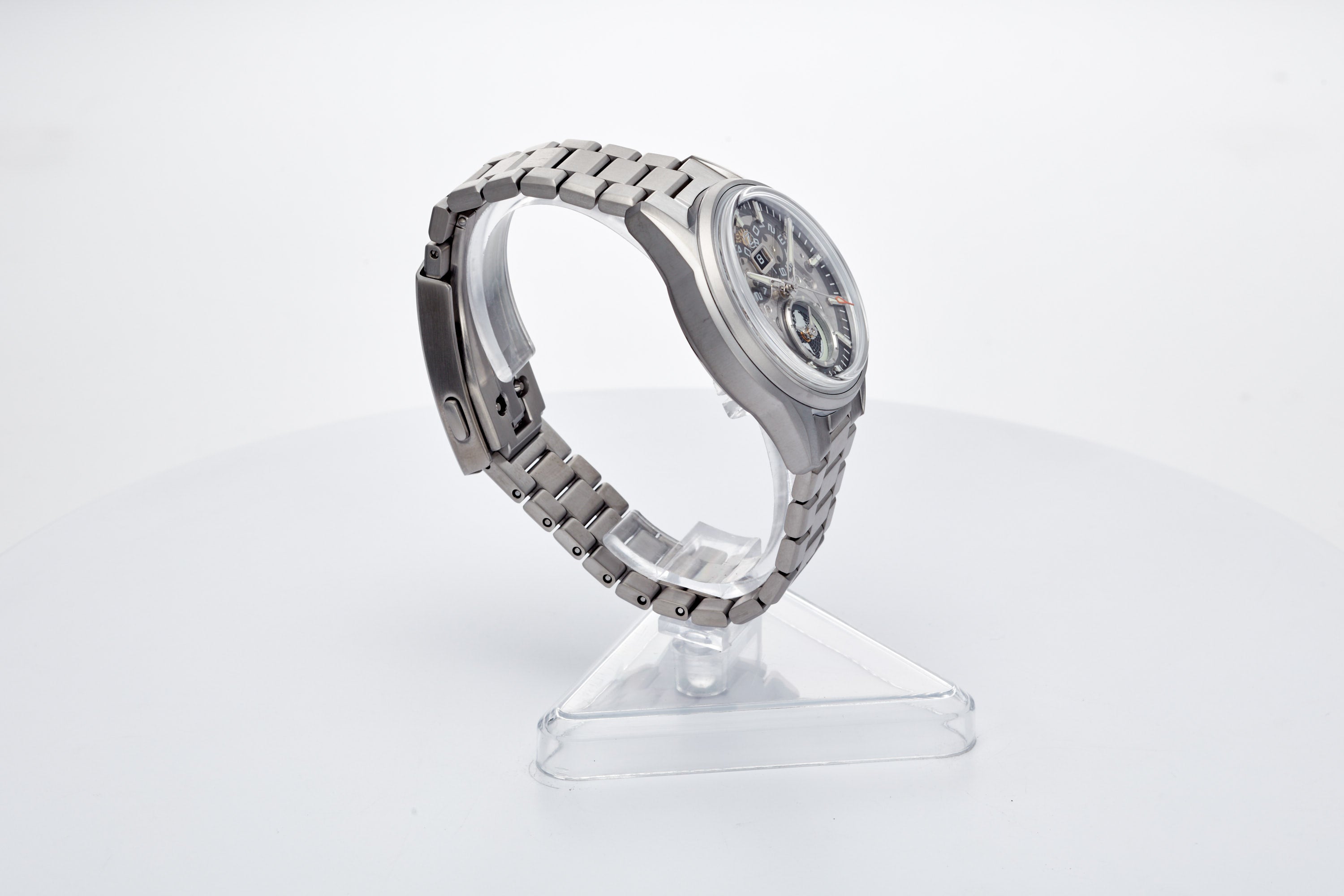 Spearfish Dual Time Ti 'Spark'