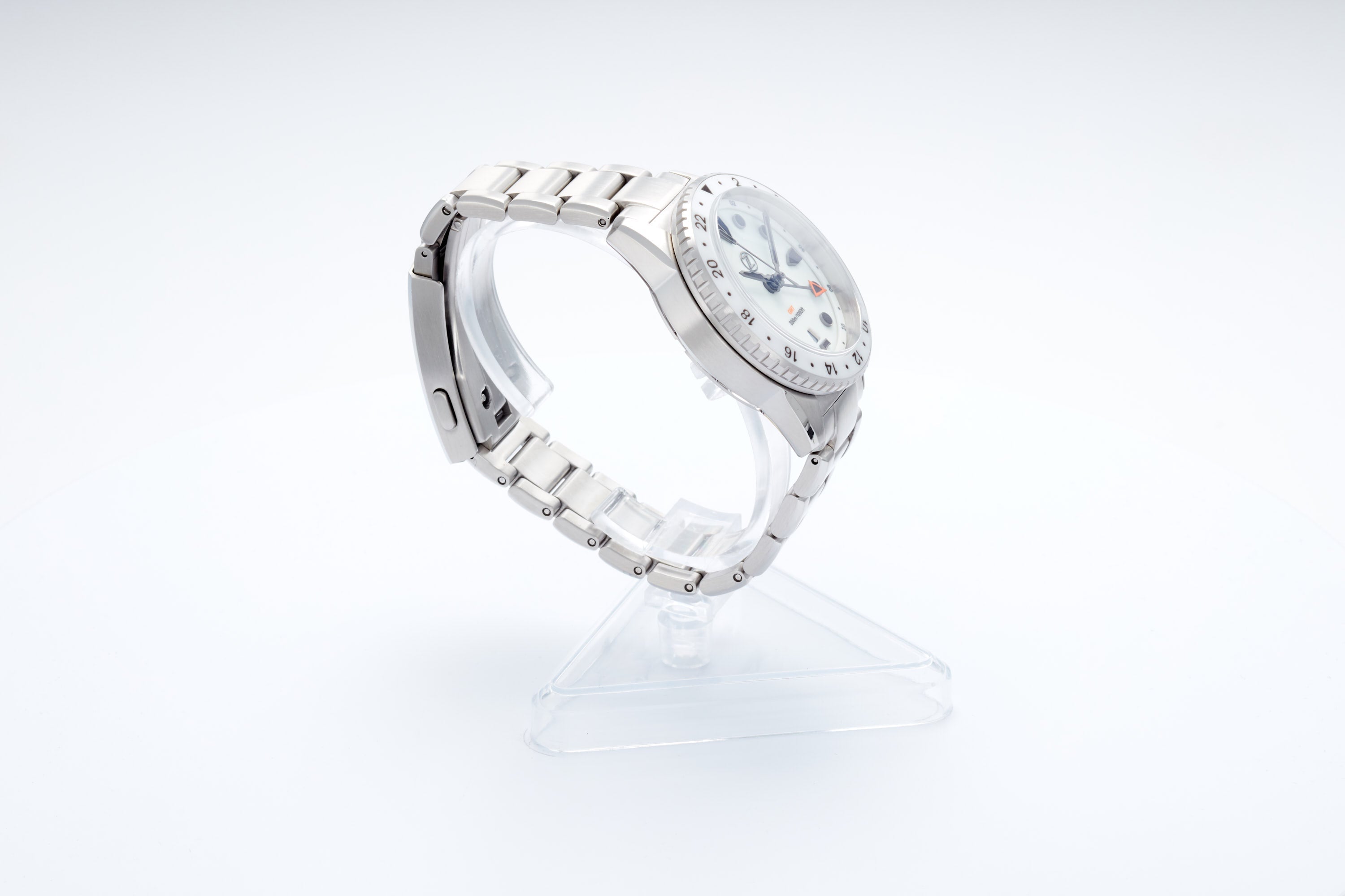 Mako 300m GMT 'Frost'