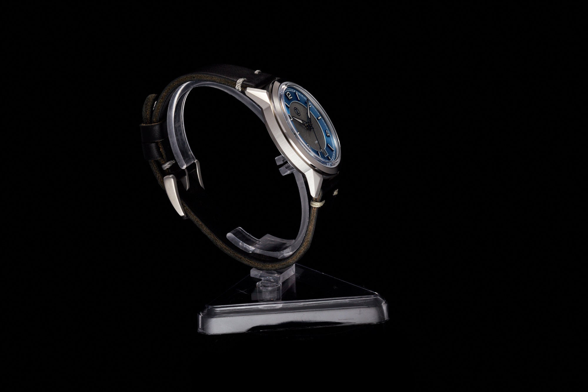 Comet 39mm 'Steel Blue'