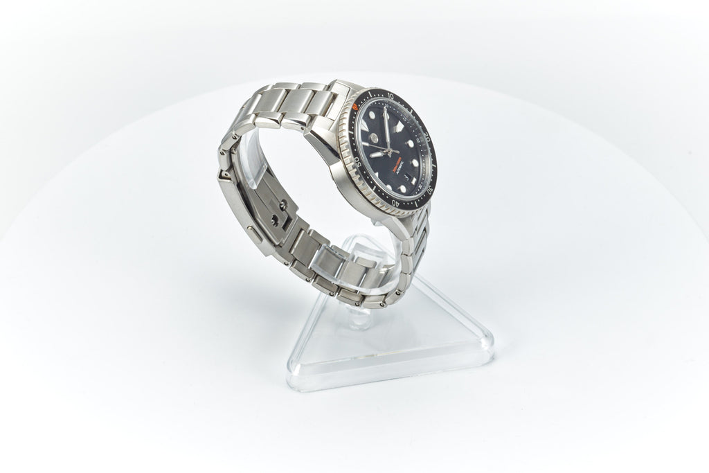 Mako 300m Diver 'Satin Black'