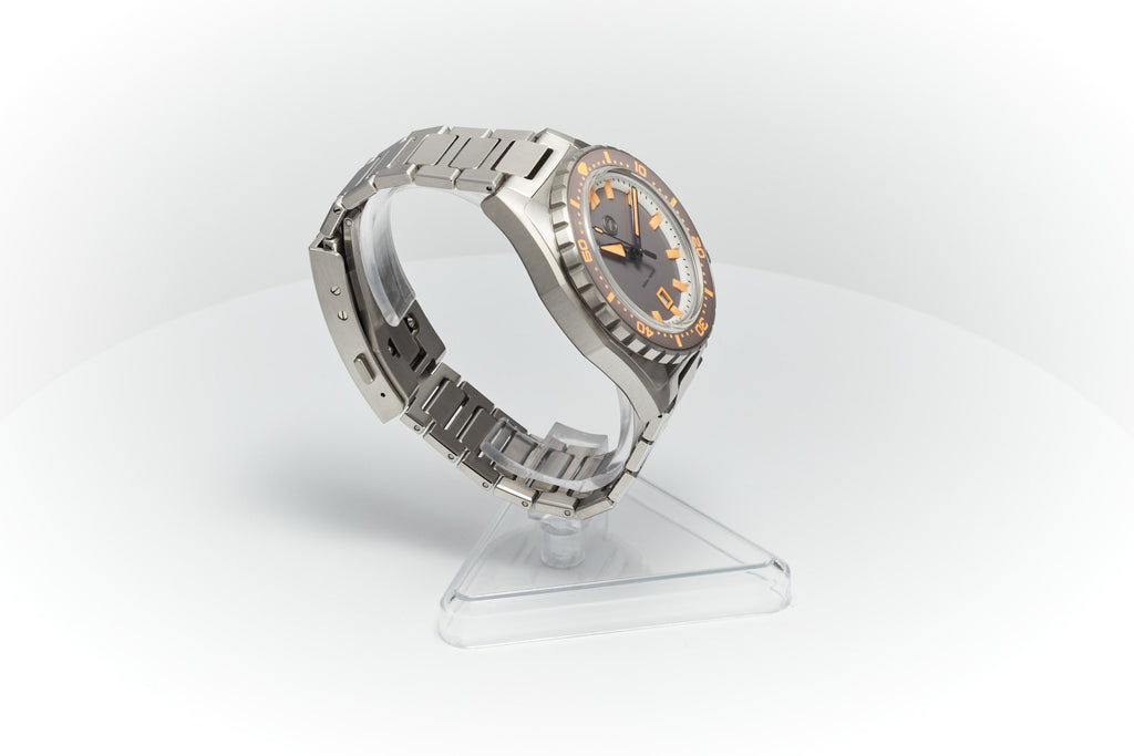 Thresher 44mm 'Ember'