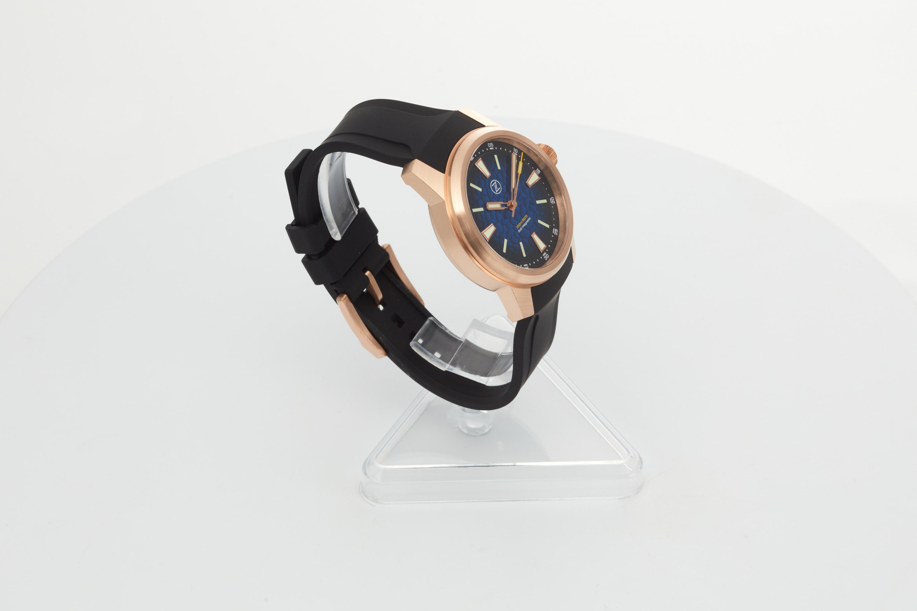 Aurora Field 38mm Br 'Hammered Blue'
