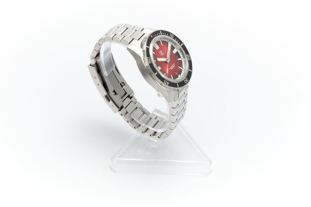 Swordfish 40mm SS 'Crimson Red'