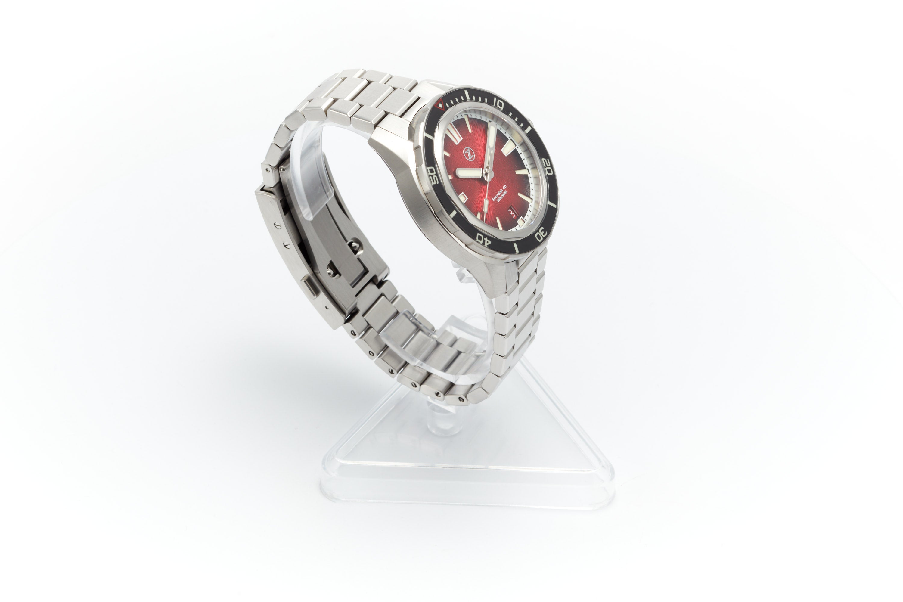 Swordfish 40mm SS 'Crimson Red'