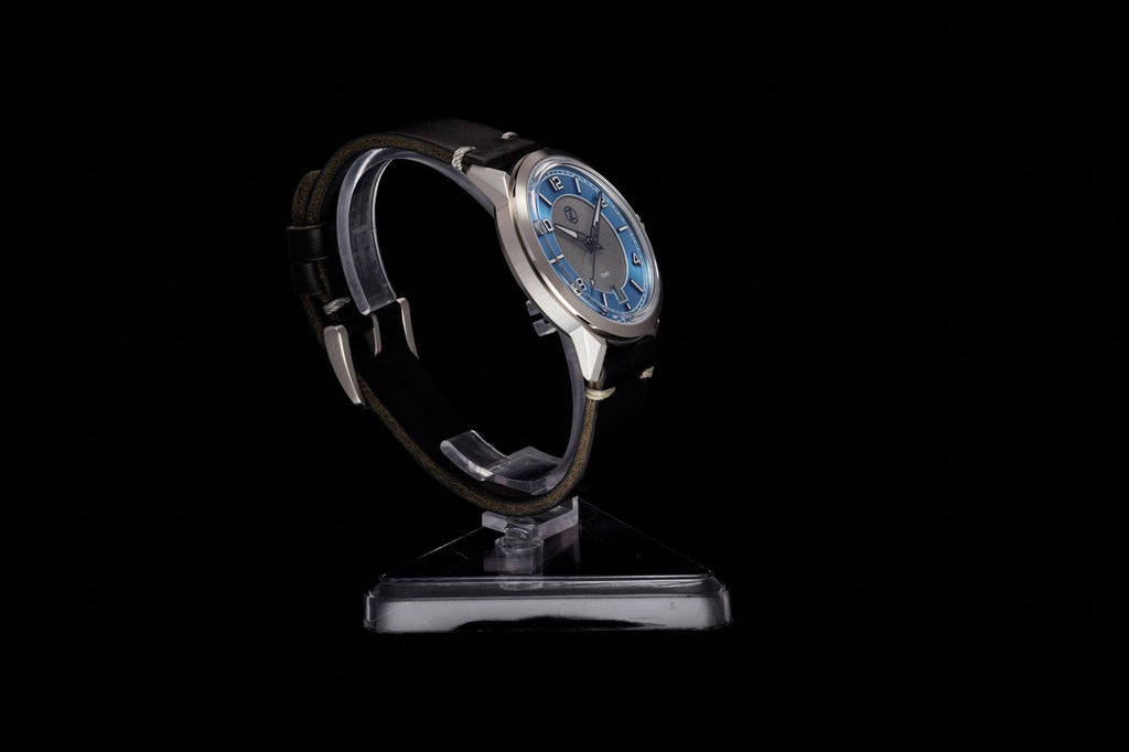 Comet 39mm 'Steel Blue'