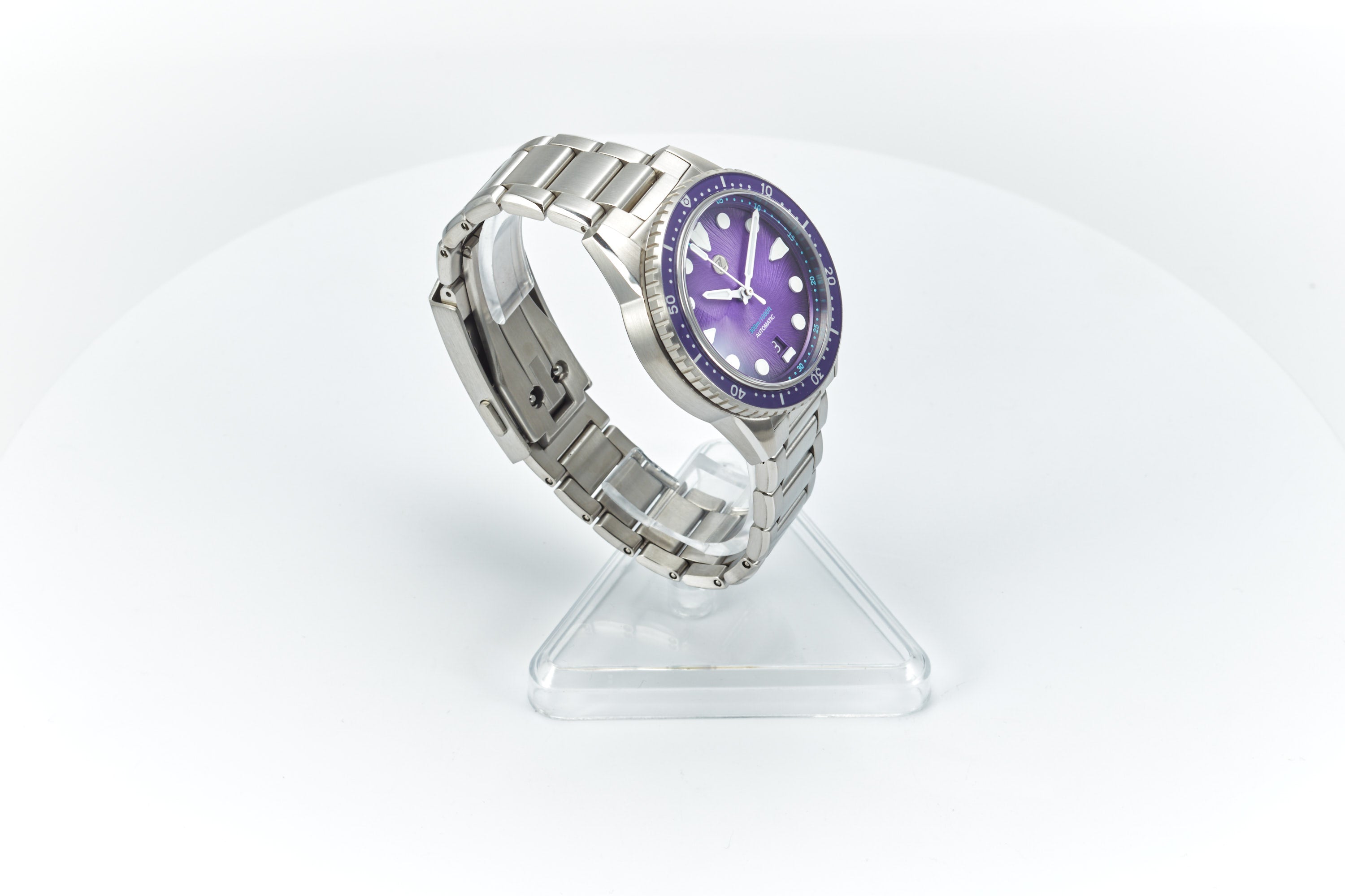 Mako 300m Diver 'Nebula'
