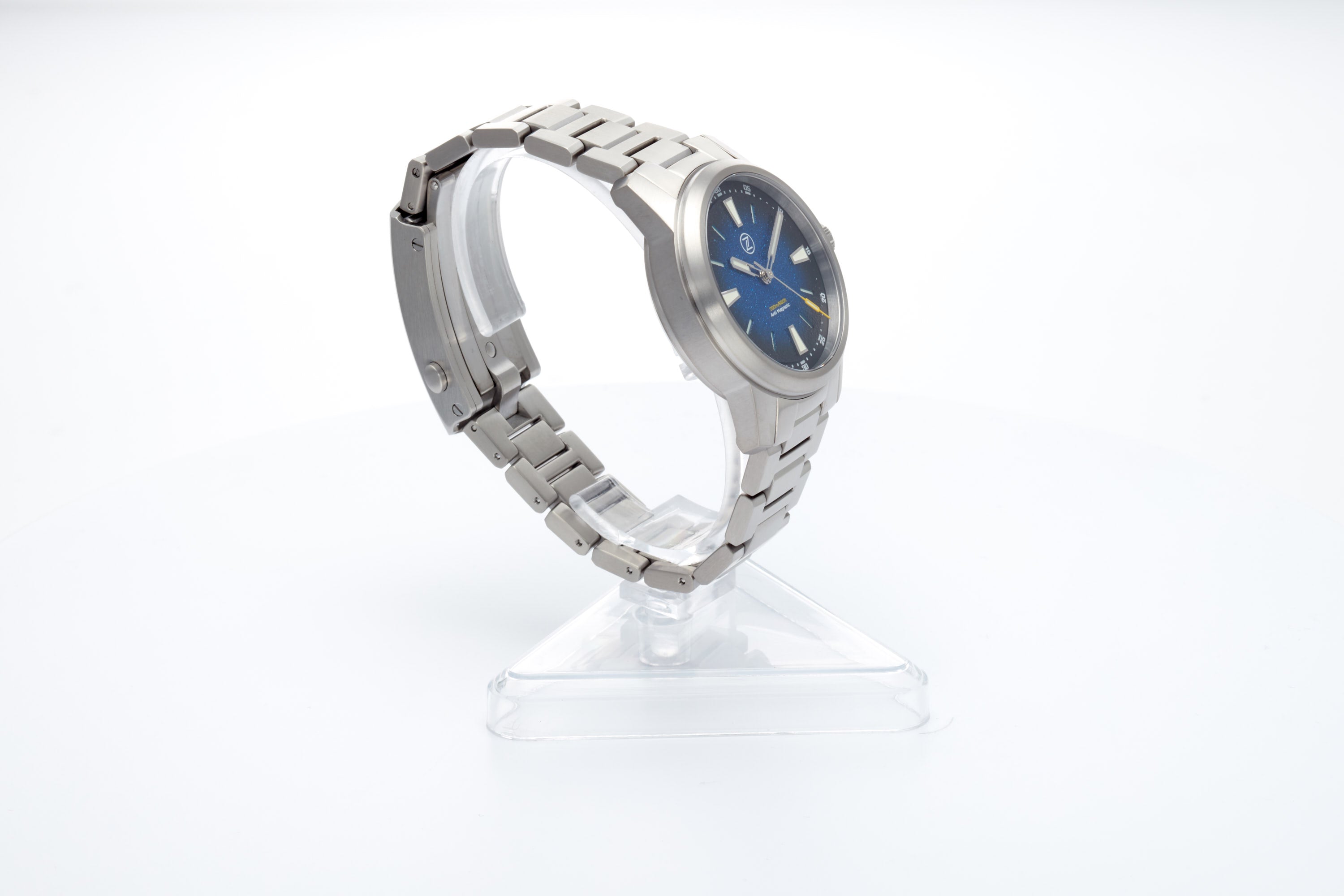 Aurora Field 38mm Ti 'Midnight Blue'