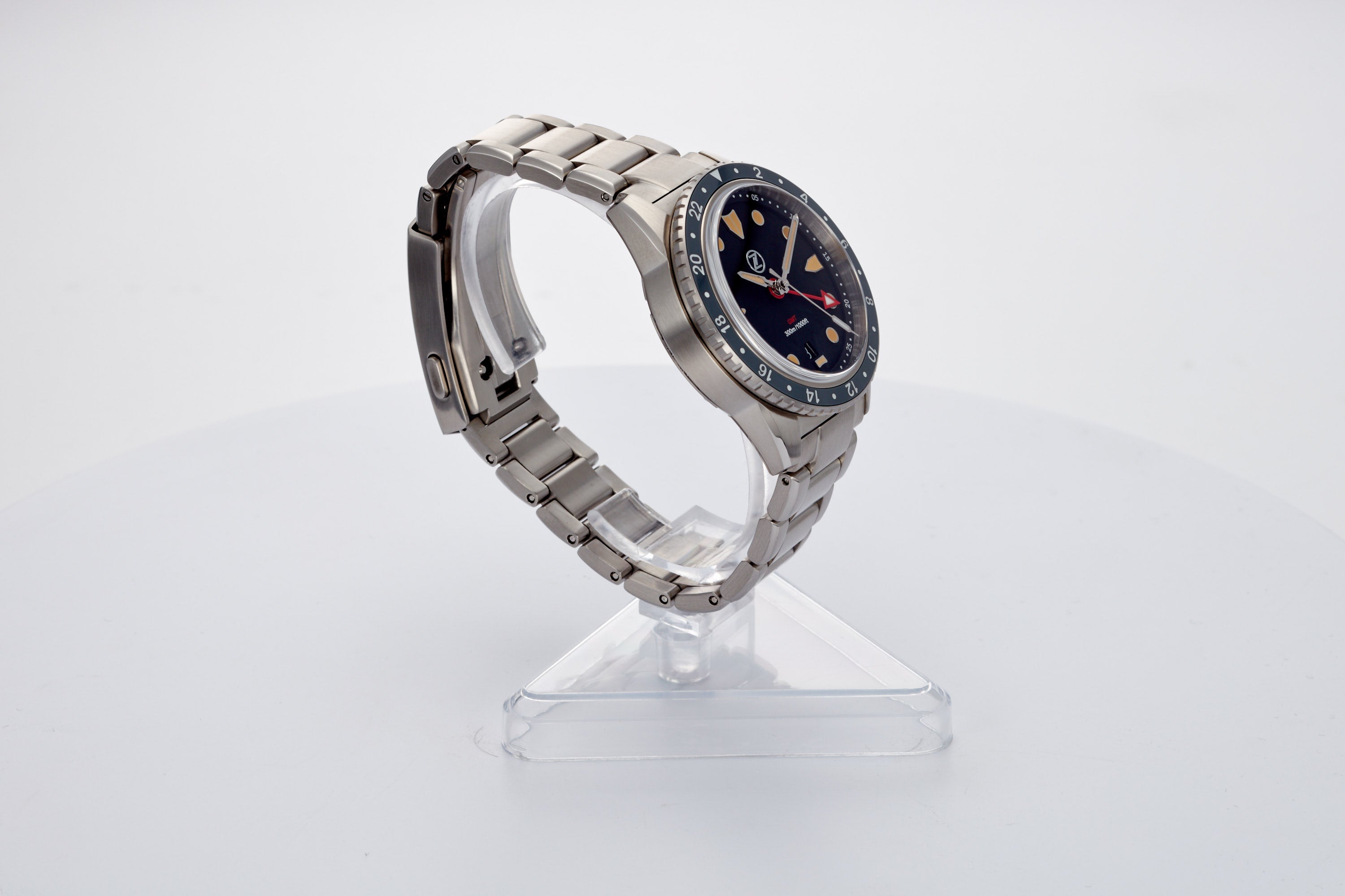 Mako 300m GMT 'Vintage Black'