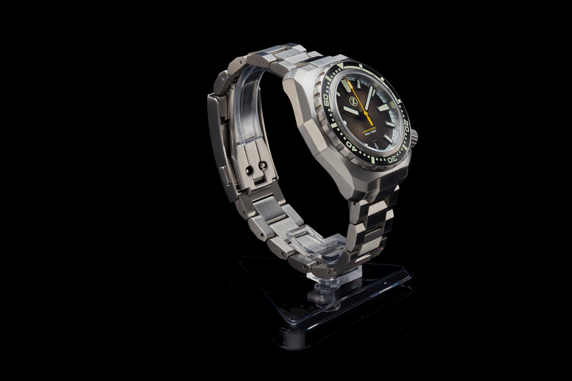 Hammerhead V3 300m Steel Vintage Black