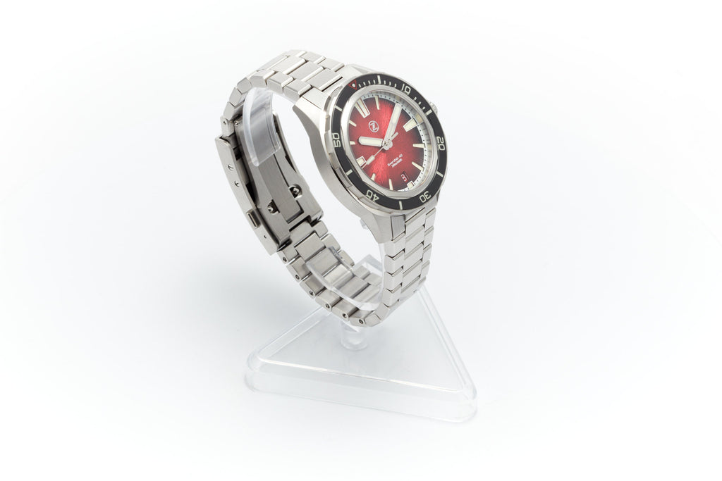Swordfish 40mm SS 'Crimson Red'