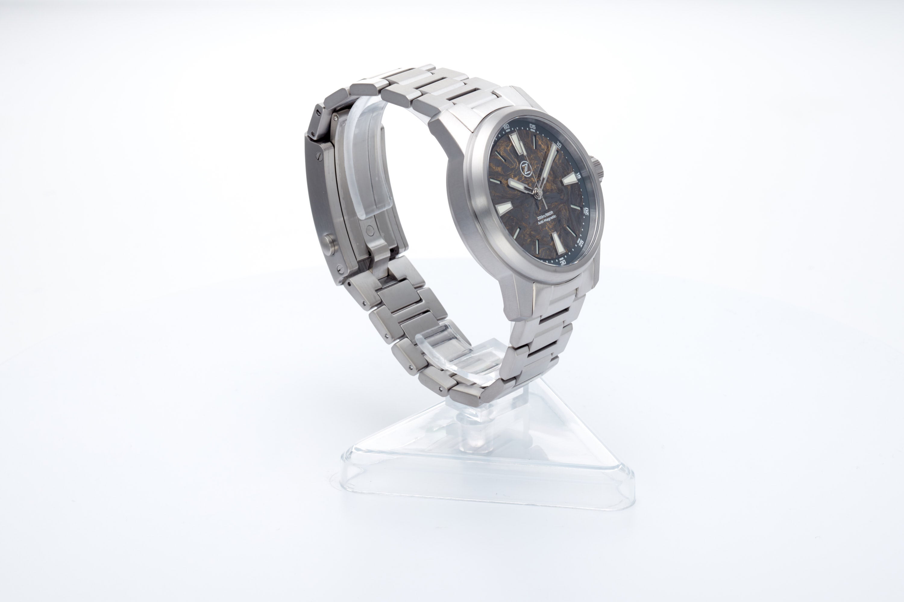 Aurora Field 42mm Ti 'Gold Carbon'