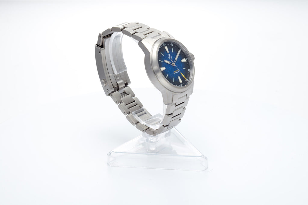 Aurora Field 38mm Ti 'Midnight Blue'