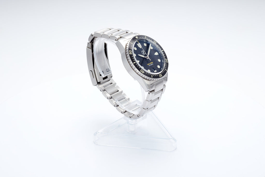 Mako 300m Diver 'Raindrop Carbon'