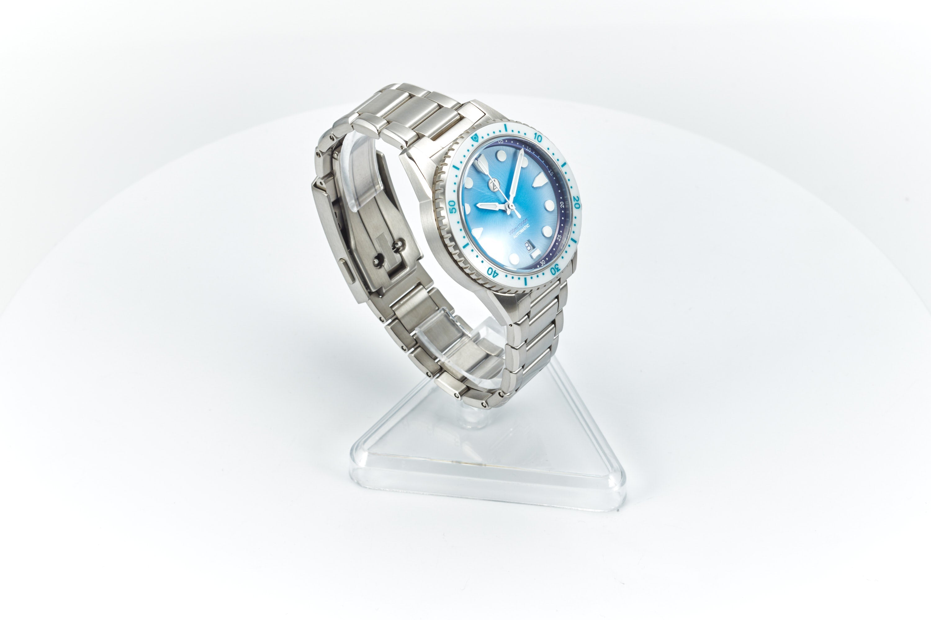 Mako 300m Diver 'Lagoon Blue'