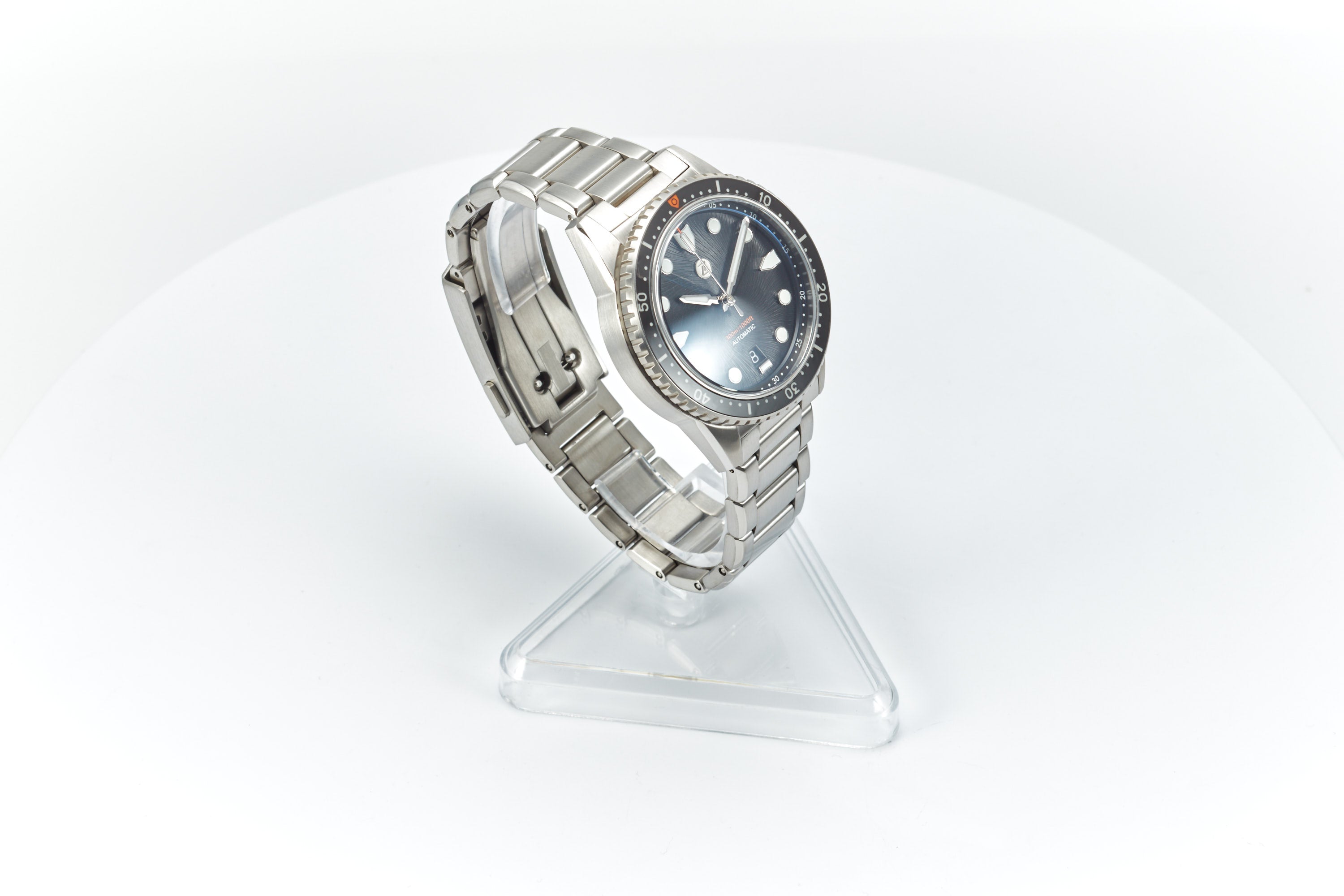 Mako 300m Diver 'Satin Black'