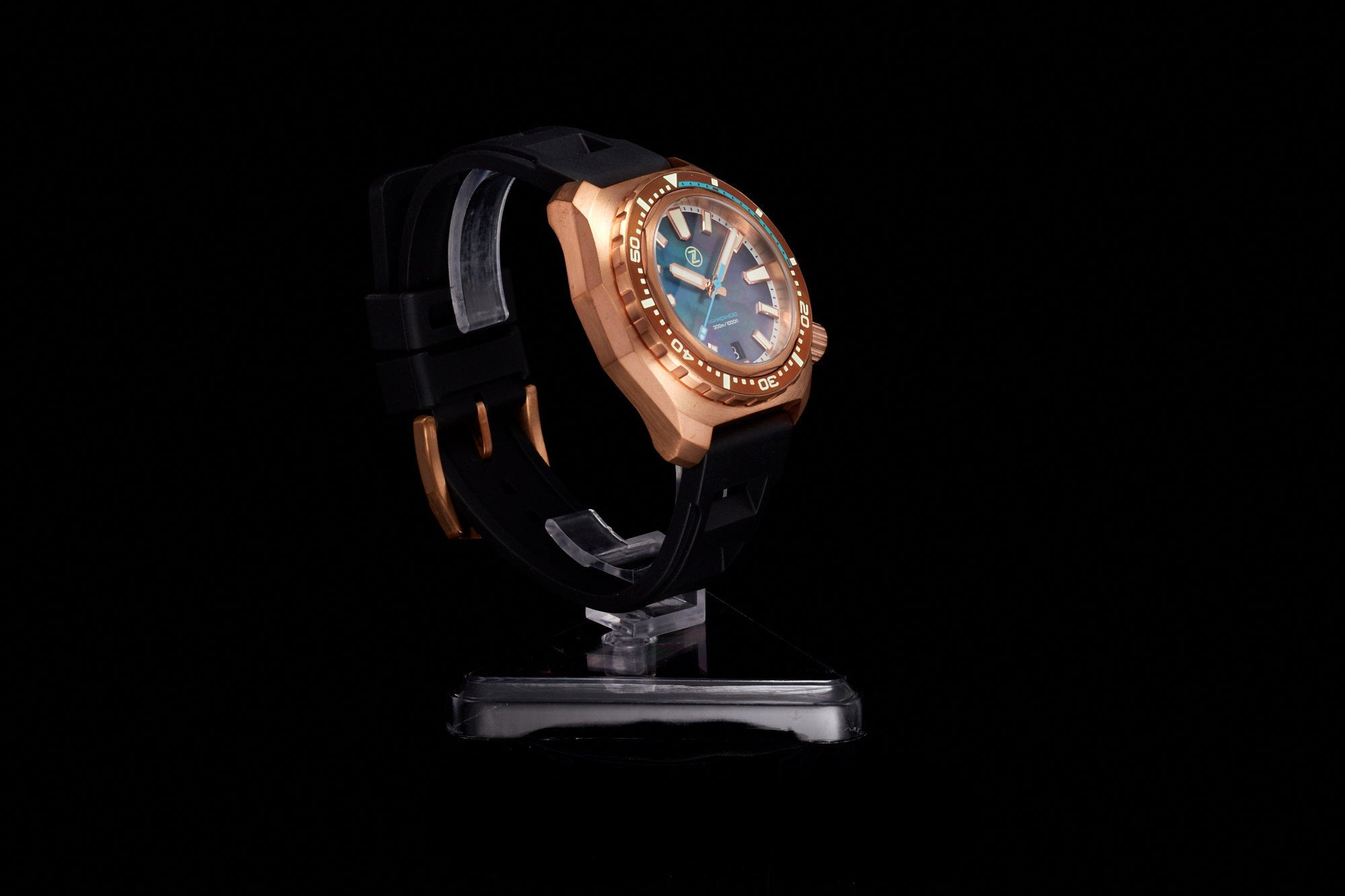 Hammerhead V3 300m Bronze 'MOP'