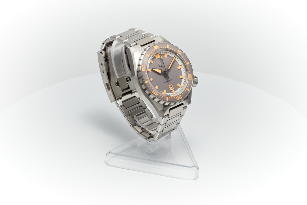 Thresher 44mm 'Ember'